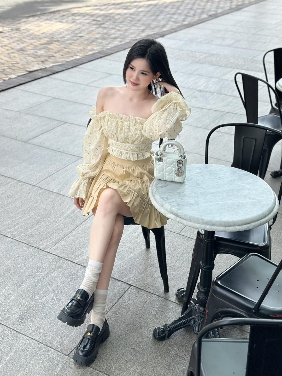 Áo Nền Hoa Bèo Tay Dài