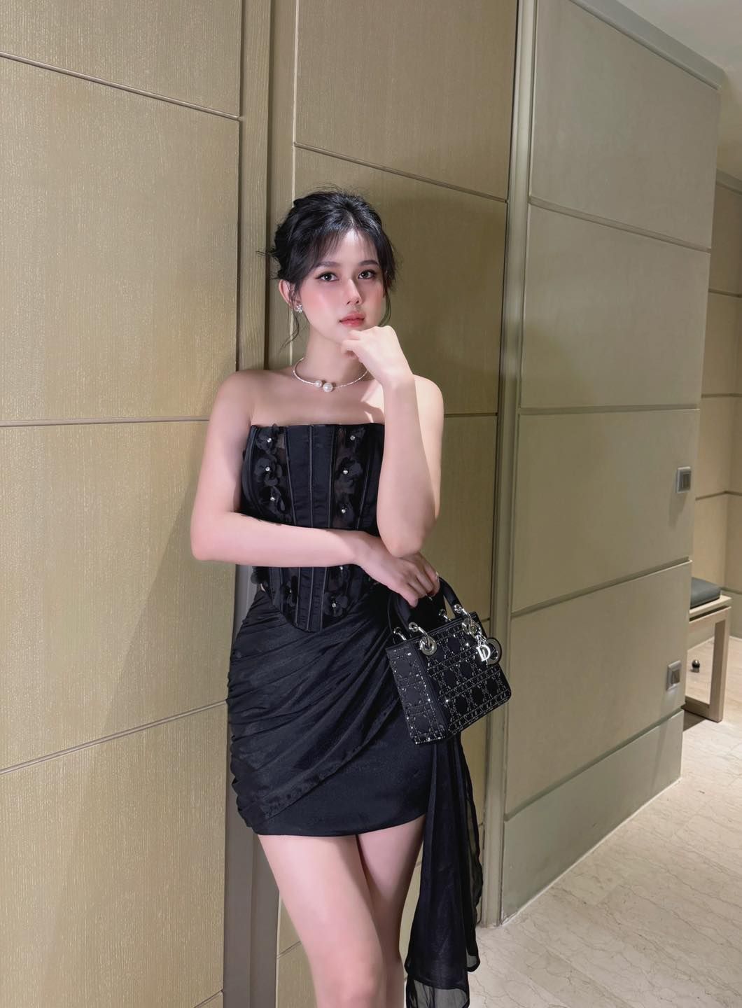 Set Cv Tà Áo Cúp Kết Hoa