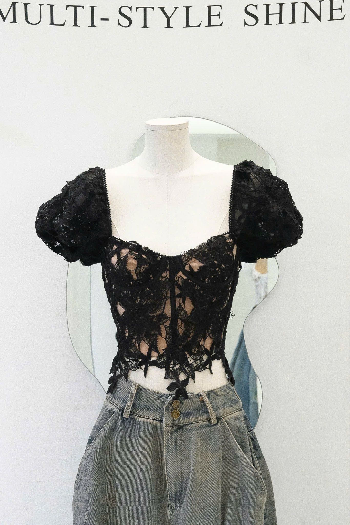 Áo Lưới Nền Ren Tay Phồng