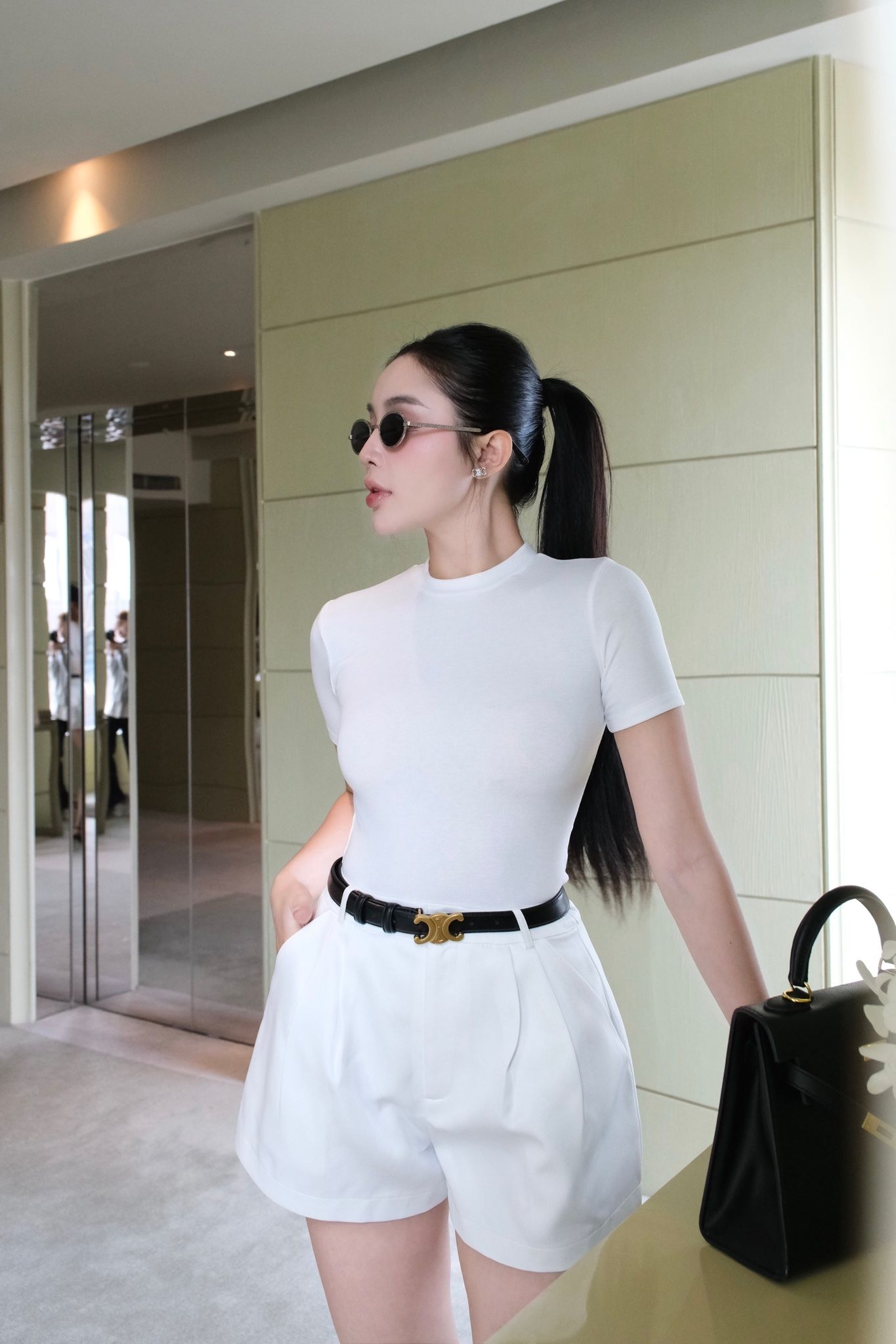 Áo Cổ Tròn Thun Trơn
