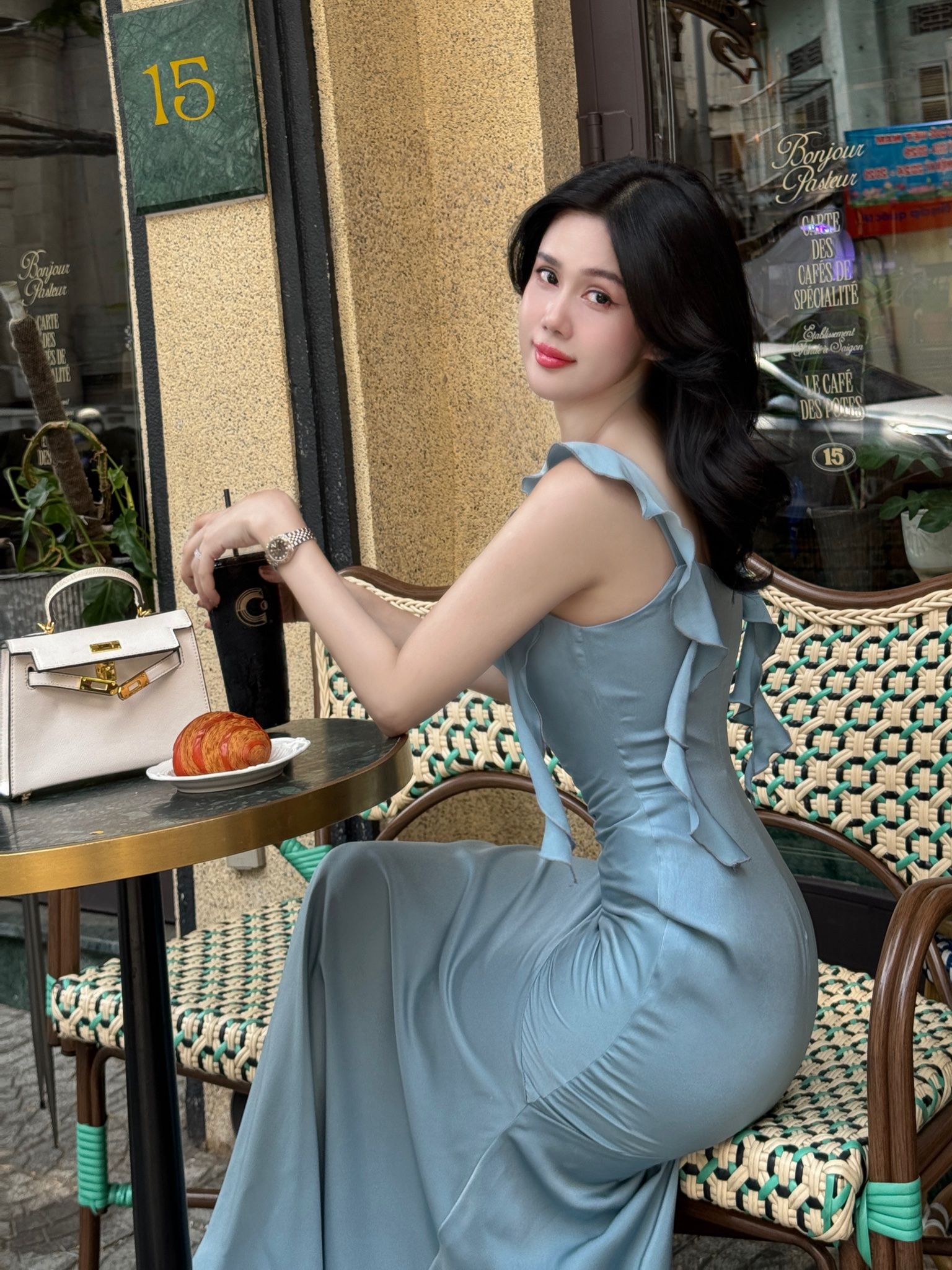 Đầm Lụa Đuôi Cá 2S Tua Rua