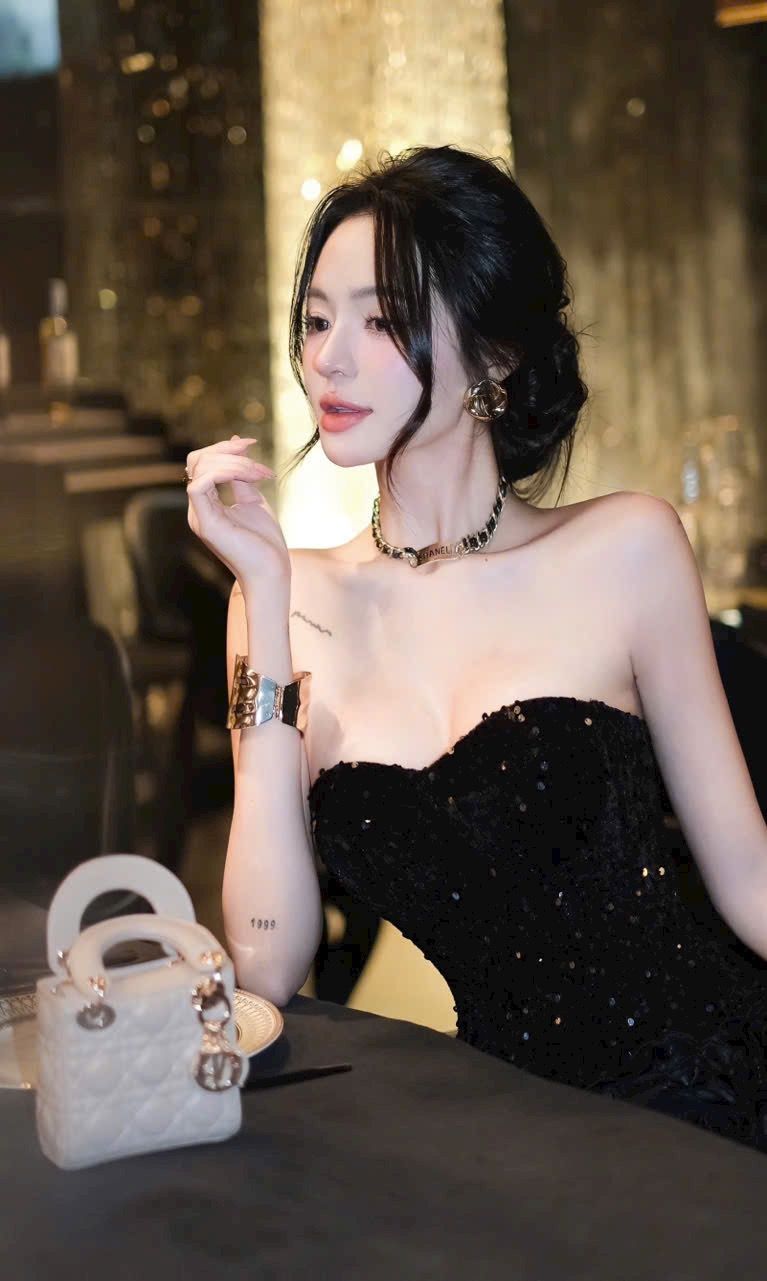 Đầm Cup Kim Sa Kết Bông