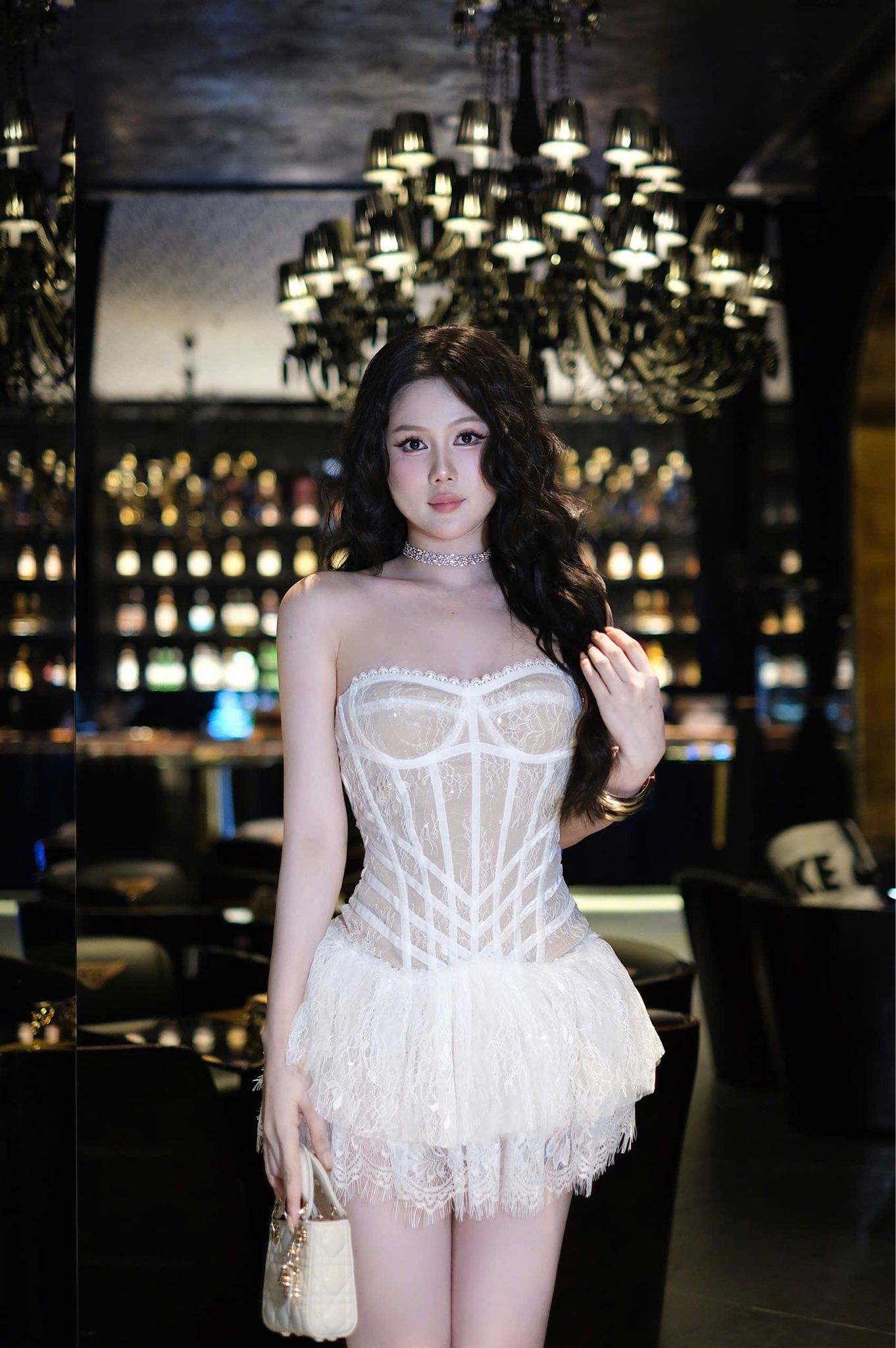 Đầm Cup Lưới Ren Kim Sa