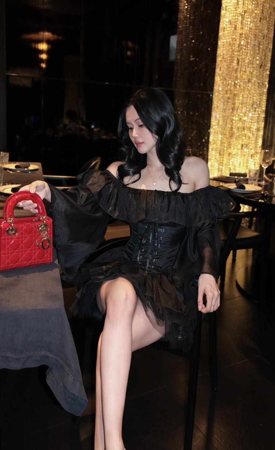 Đầm Xòe Bèo Bẹt Vai Đan Dây