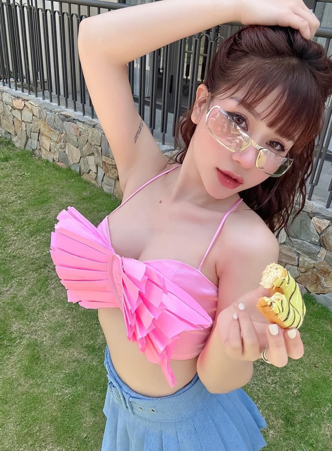 Áo Bướm Xếp Li