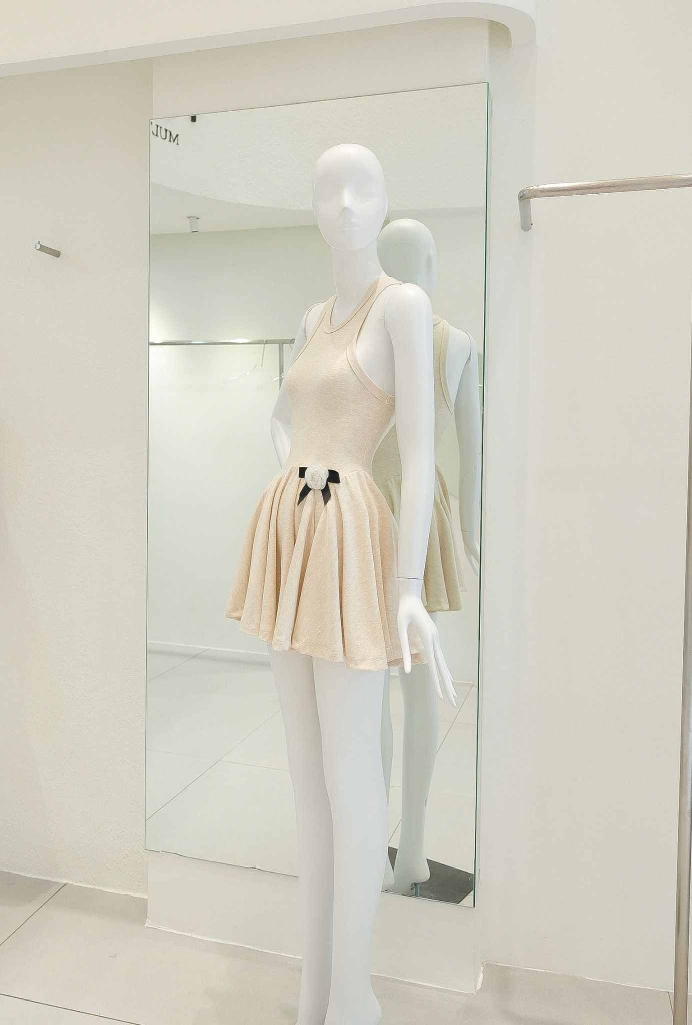 Đầm Xòe Balo Kèm Hoa