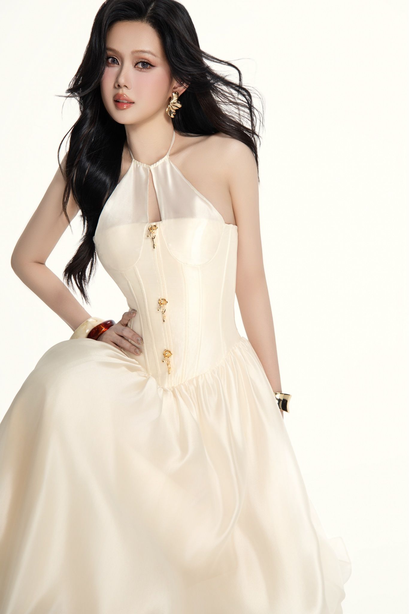Maxi Voan Yếm Kèm Charm