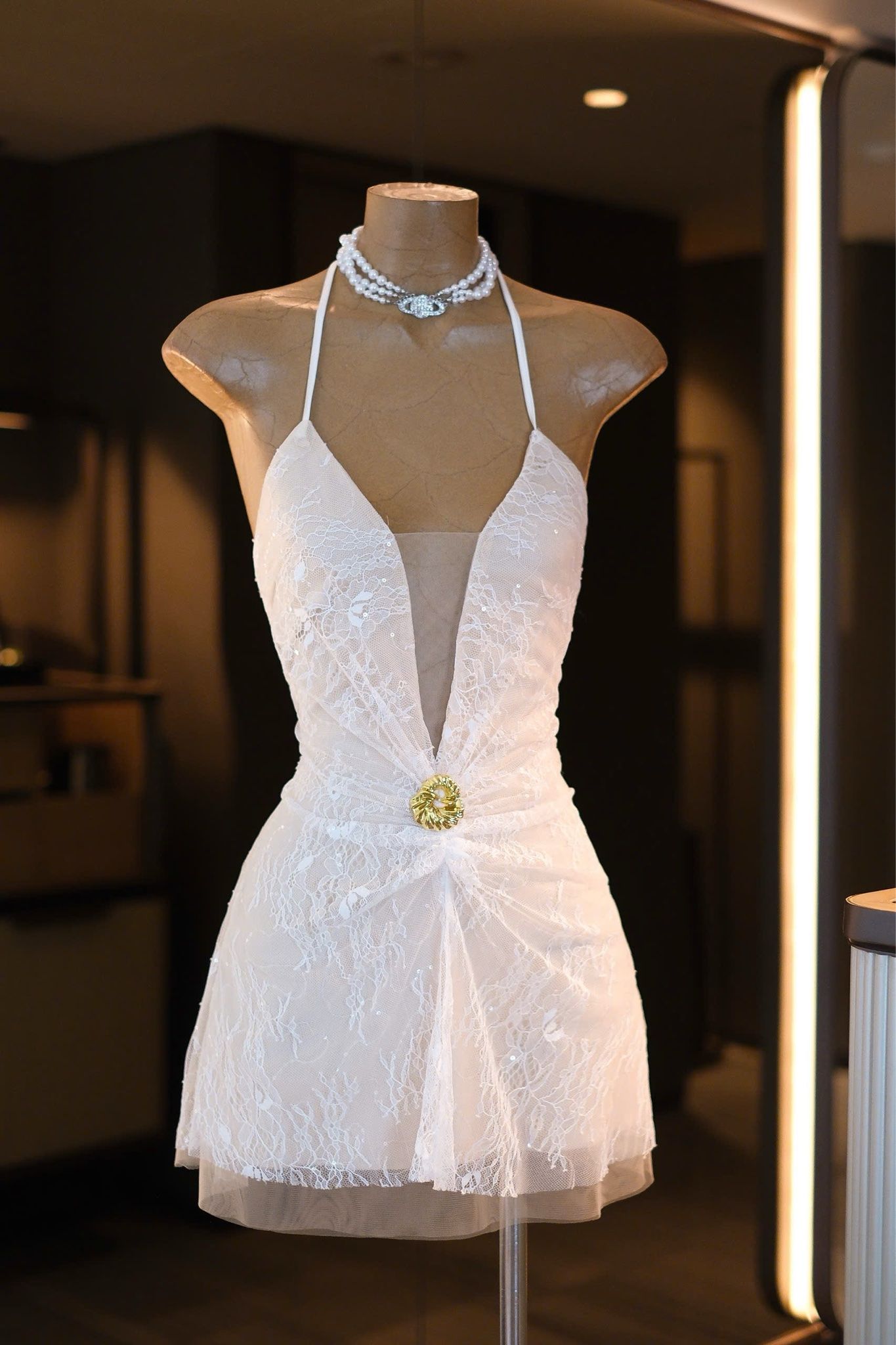 Đầm Yếm Ren Kèm Charm