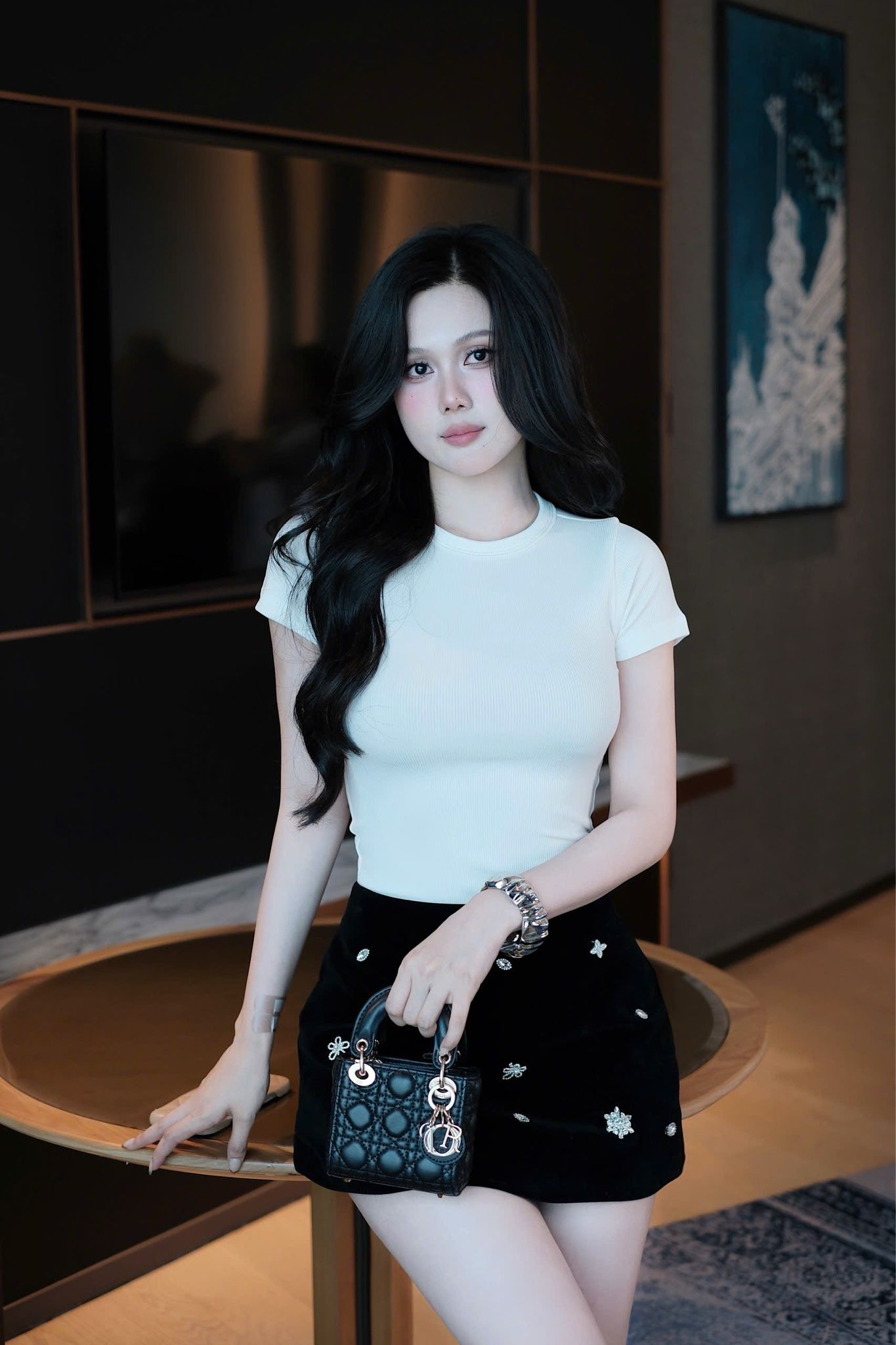Áo Thun Trơn Cổ Tròn