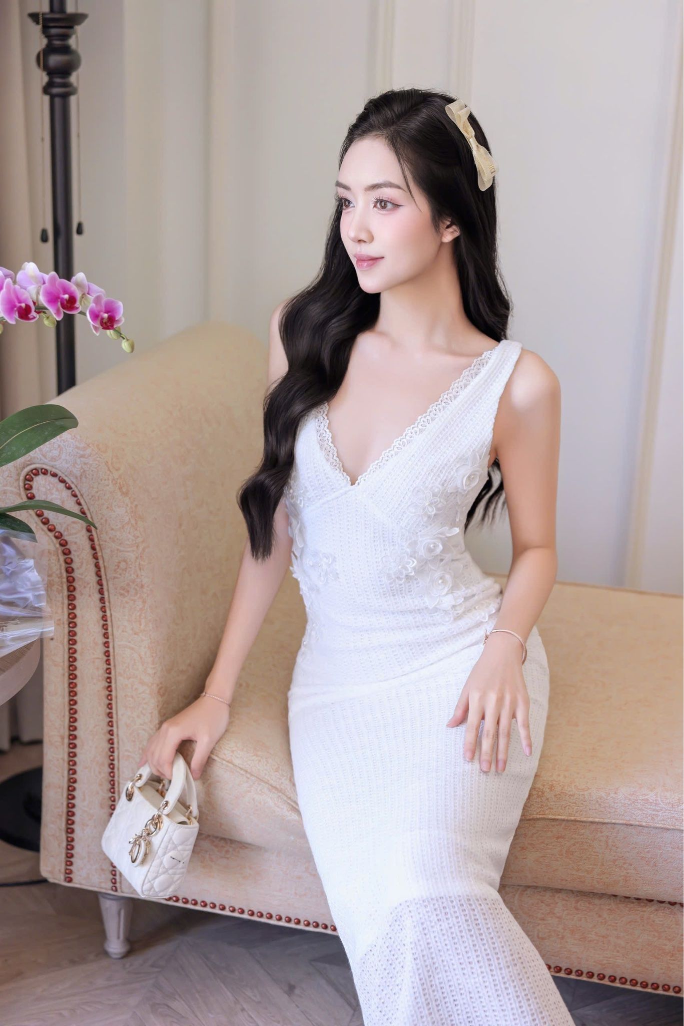 Đầm Thun Cổ V Đính Hoa