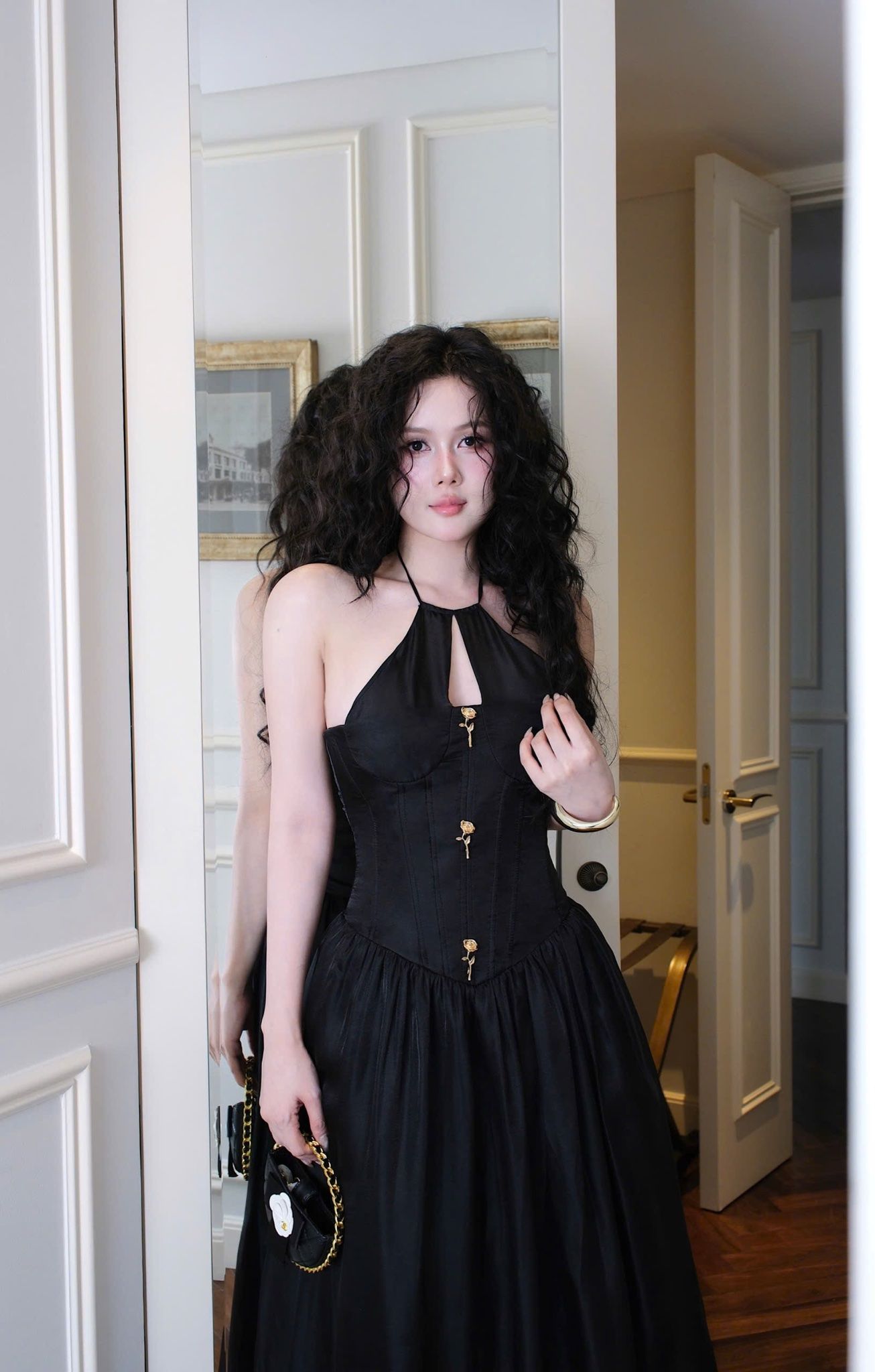 Maxi Voan Yếm Kèm Charm