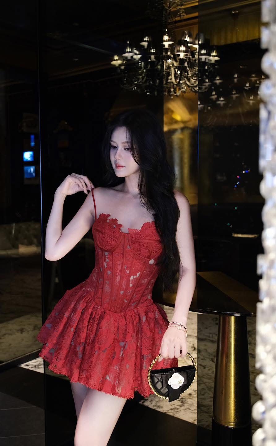 Đầm 2S Ren Nền Hoa