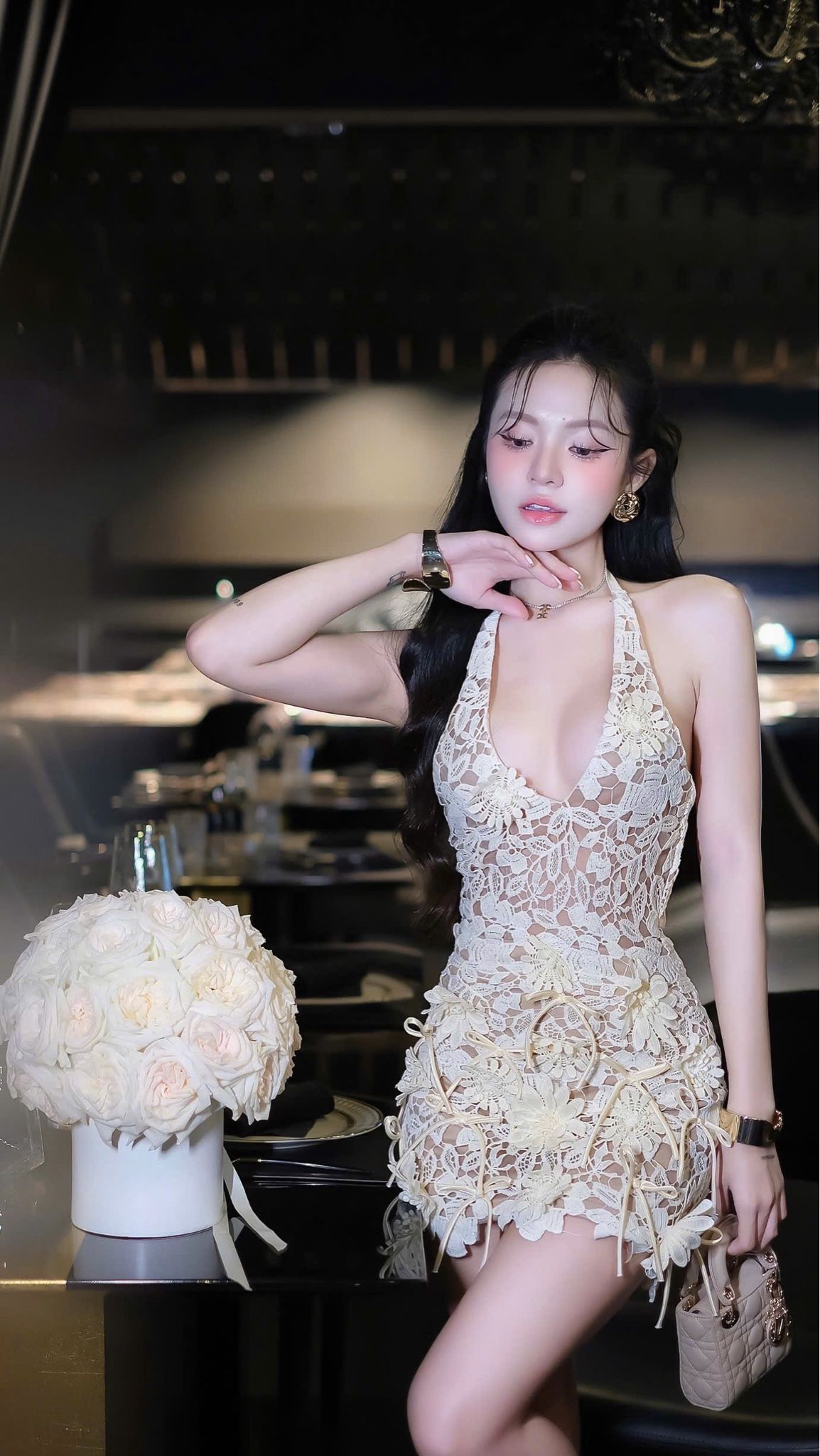 Đầm Cột Yếm Hoa Đính Nơ