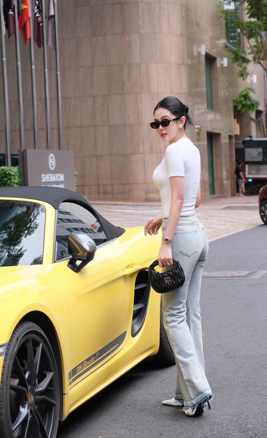 Áo Cổ Tròn Thun Trơn
