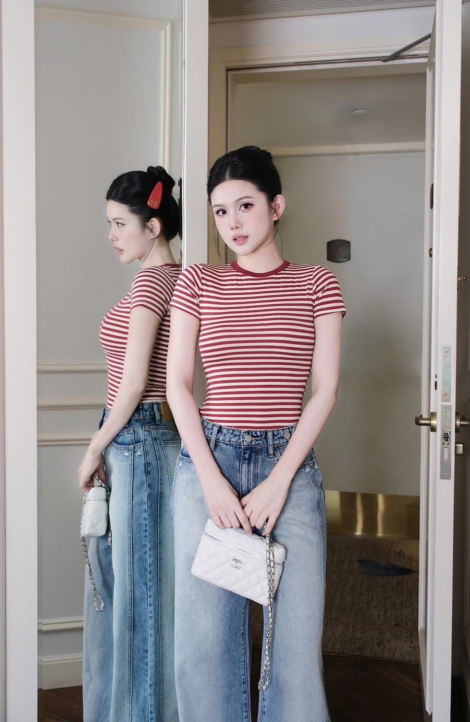 Quần Jean Ống Rộng Đường Chỉ