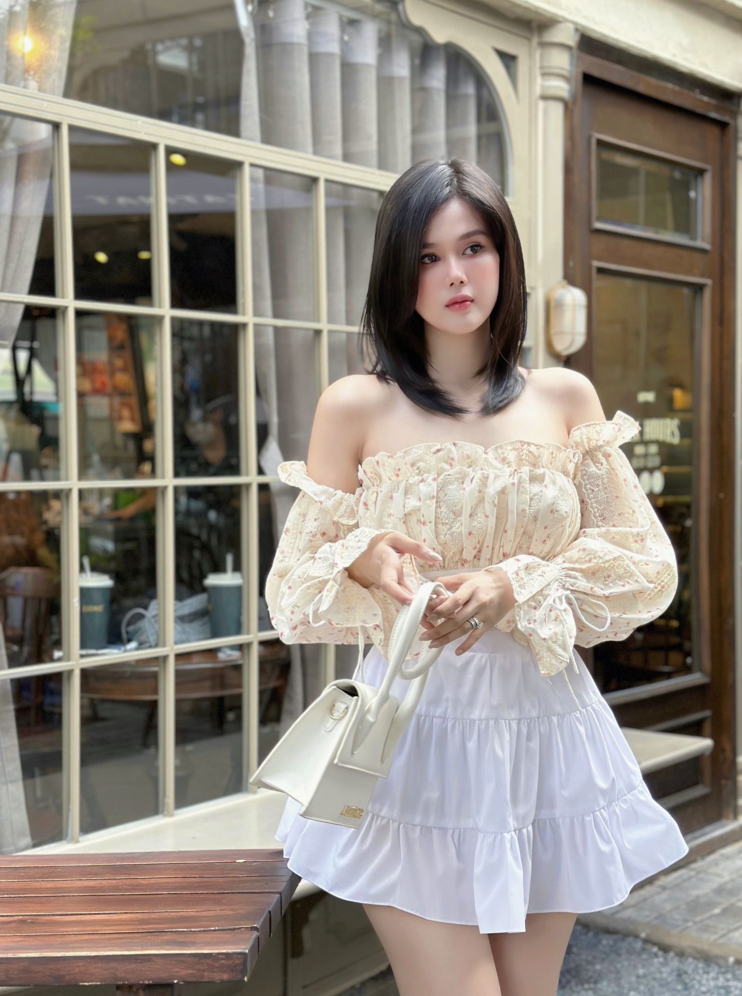 Áo Nền Hoa Bèo Tay Dài
