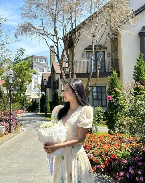 Maxi Tay Phồng Cổ V
