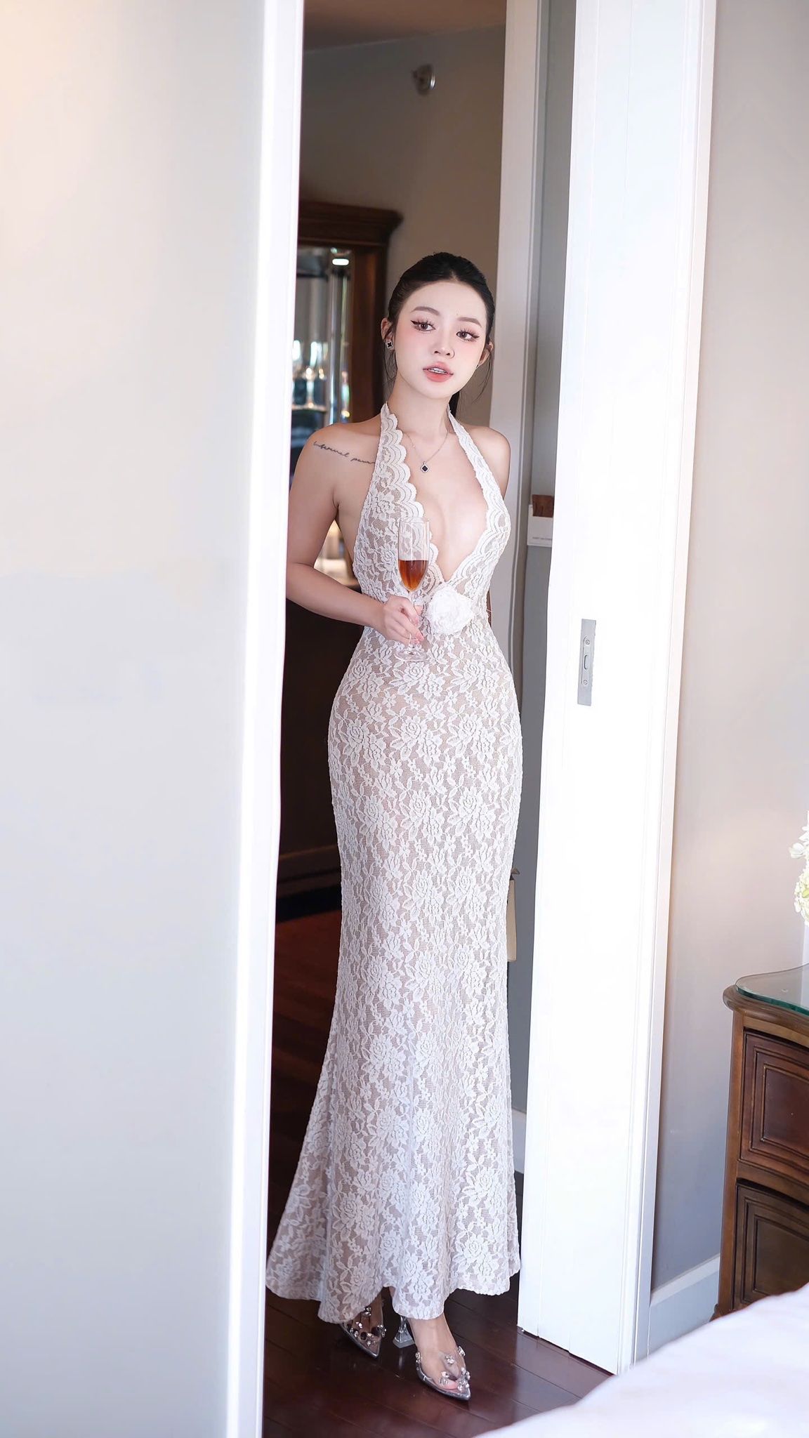 Đầm Ren Đuôi Cá Đính Bông