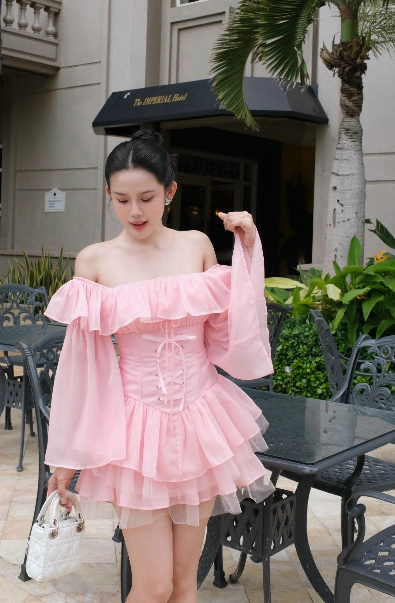 Đầm Xòe Bèo Bẹt Vai Đan Dây