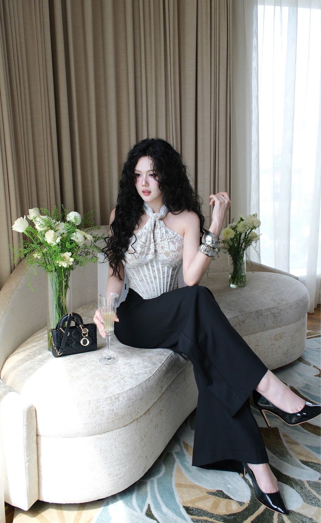 Áo Yếm Ren Nền Hoa