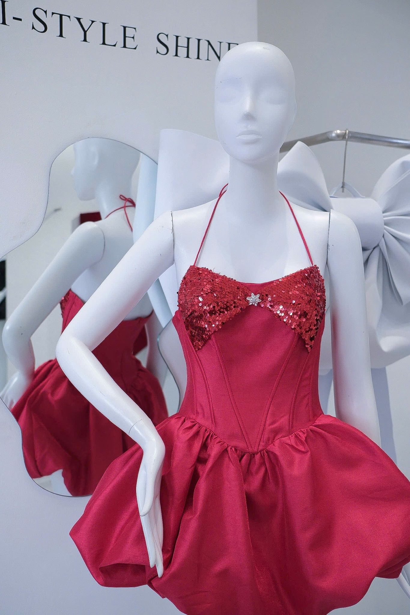 Đầm Yếm Bí kết Kim Sa
