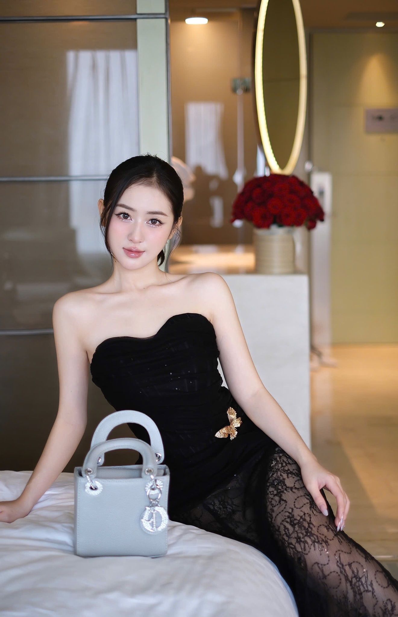 Đầm Ống Lưới Kèm Bướm