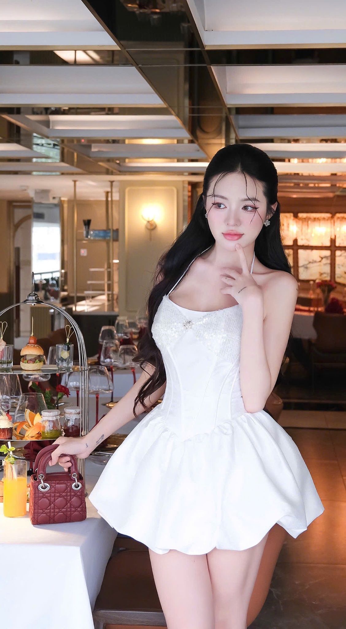 Đầm Yếm Bí kết Kim Sa