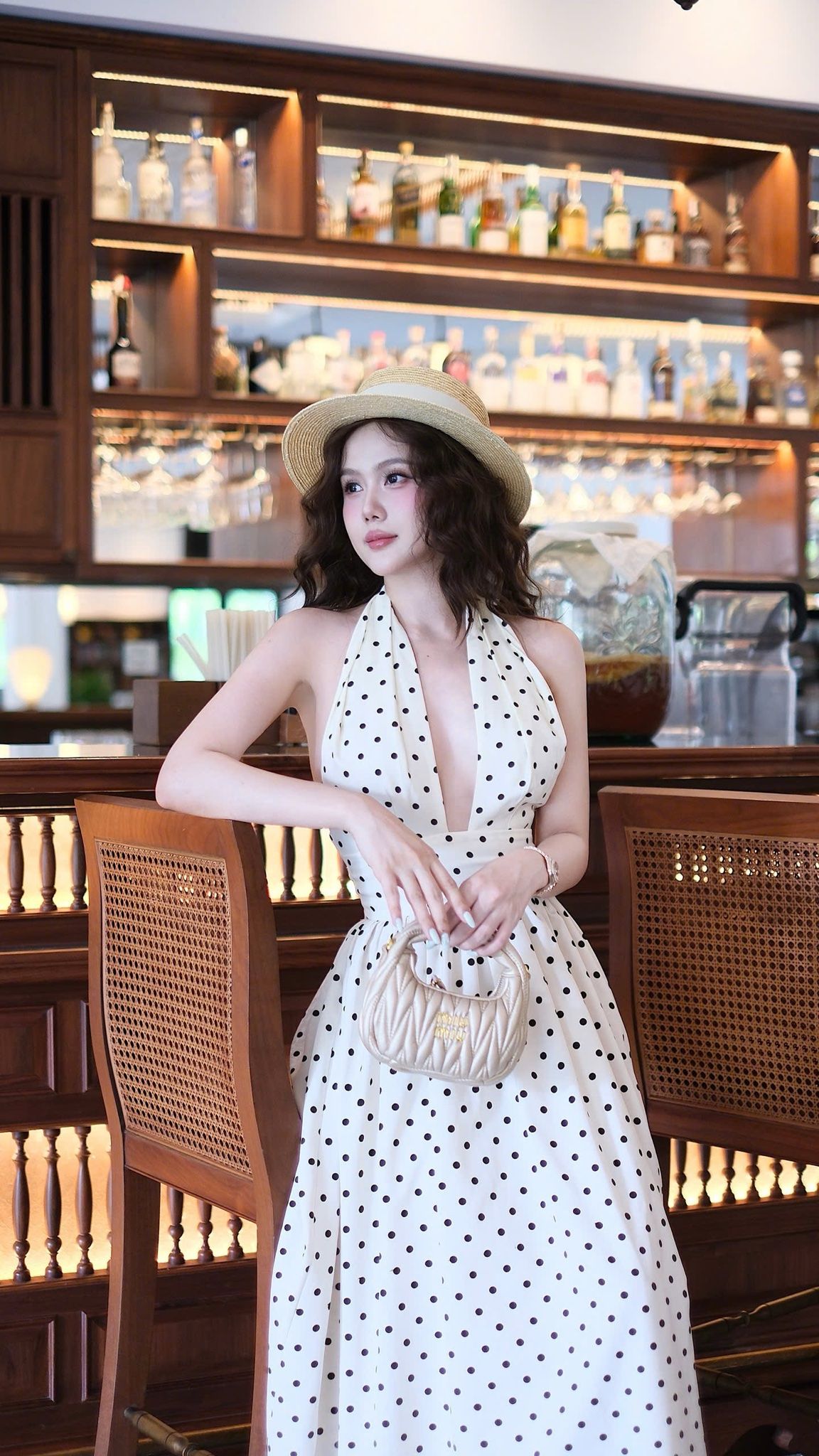 Đầm Chấm Bi Dài Cột Yếm