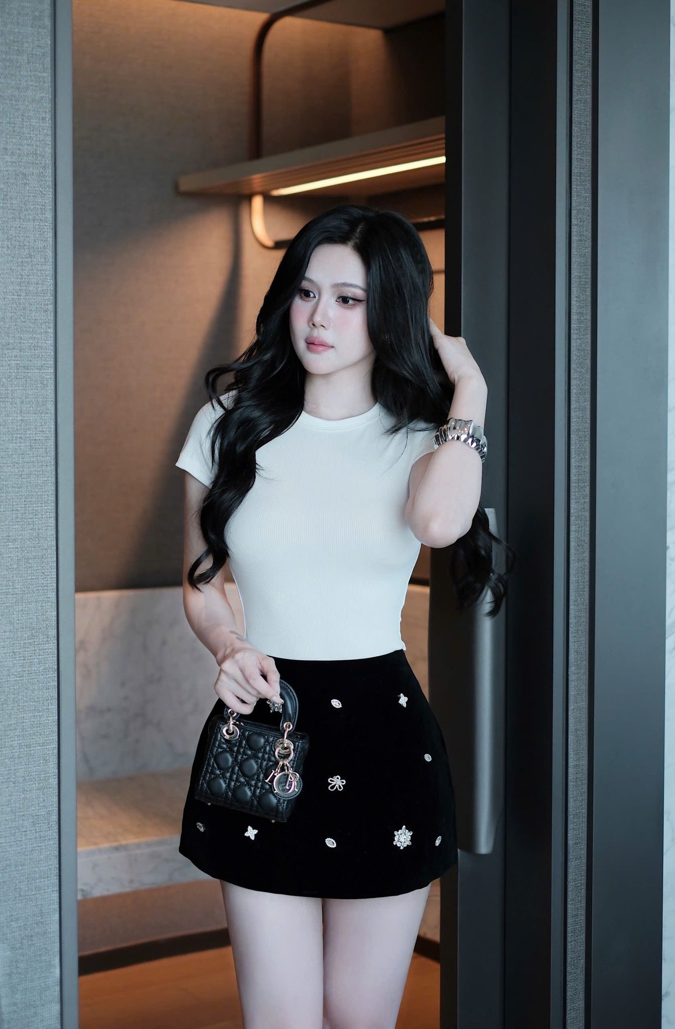 Áo Thun Trơn Cổ Tròn