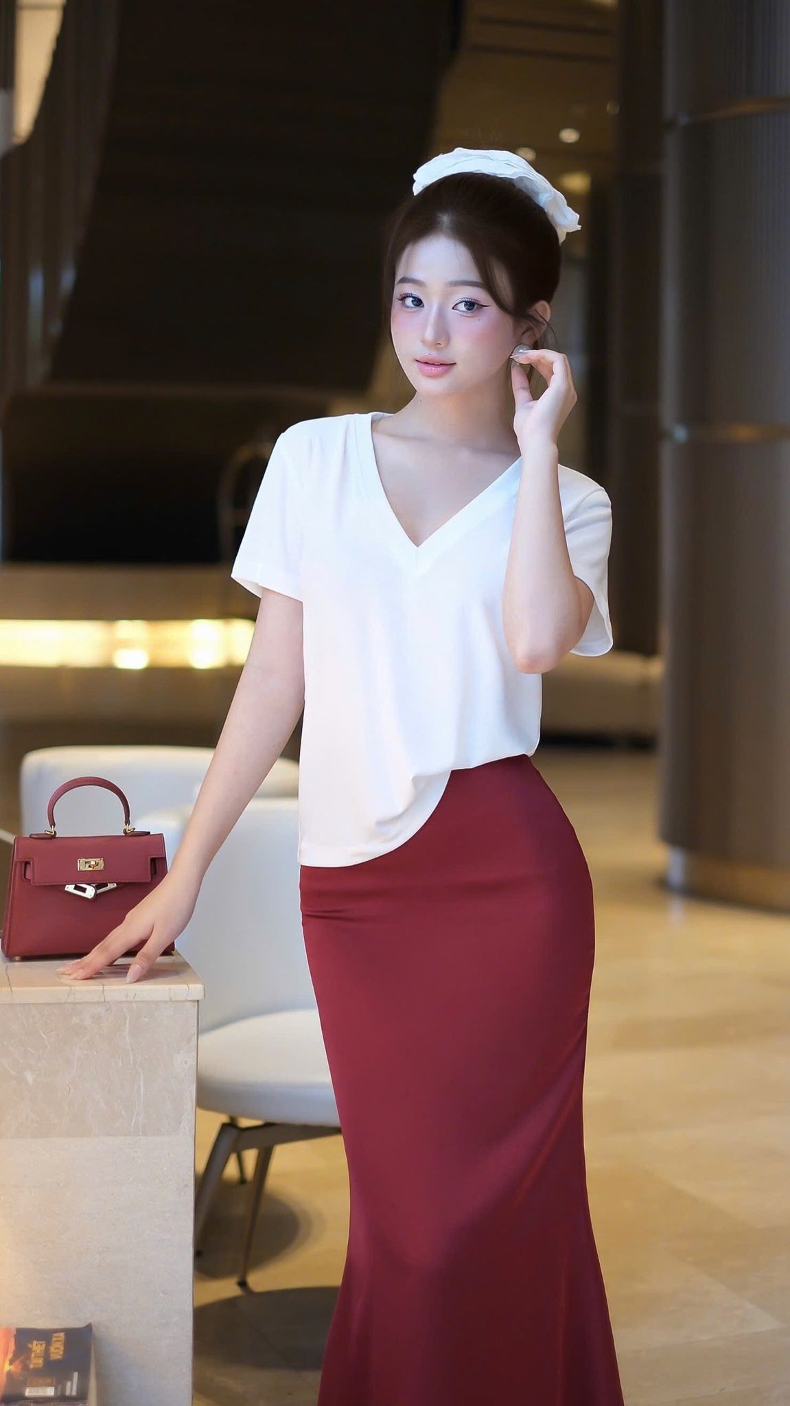 Áo Thun Tay Cộc Cổ V