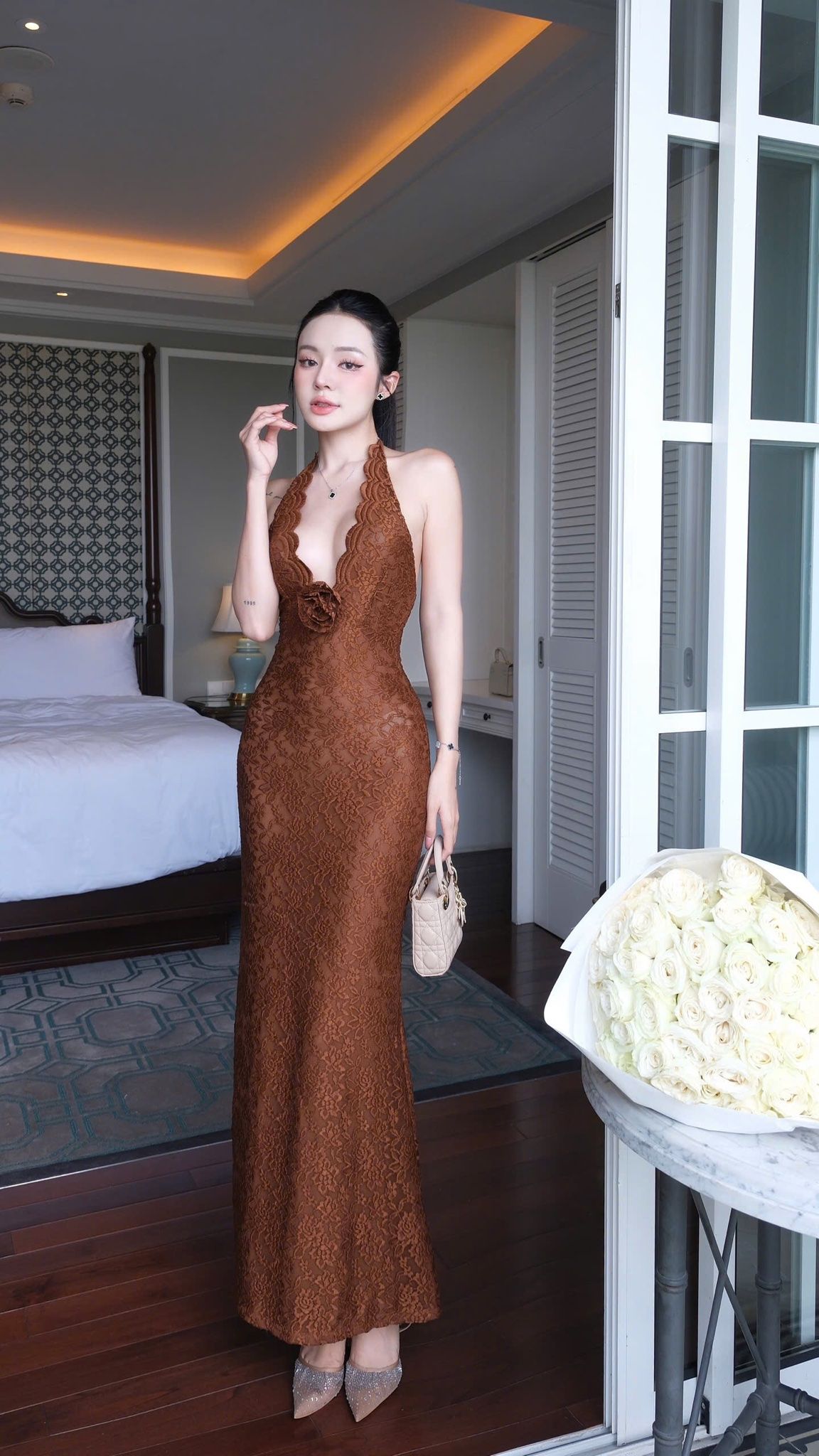 Đầm Ren Đuôi Cá Đính Bông