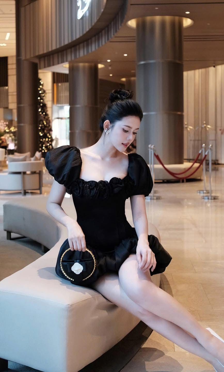 Đầm Voan Bí Đính Viền Bông