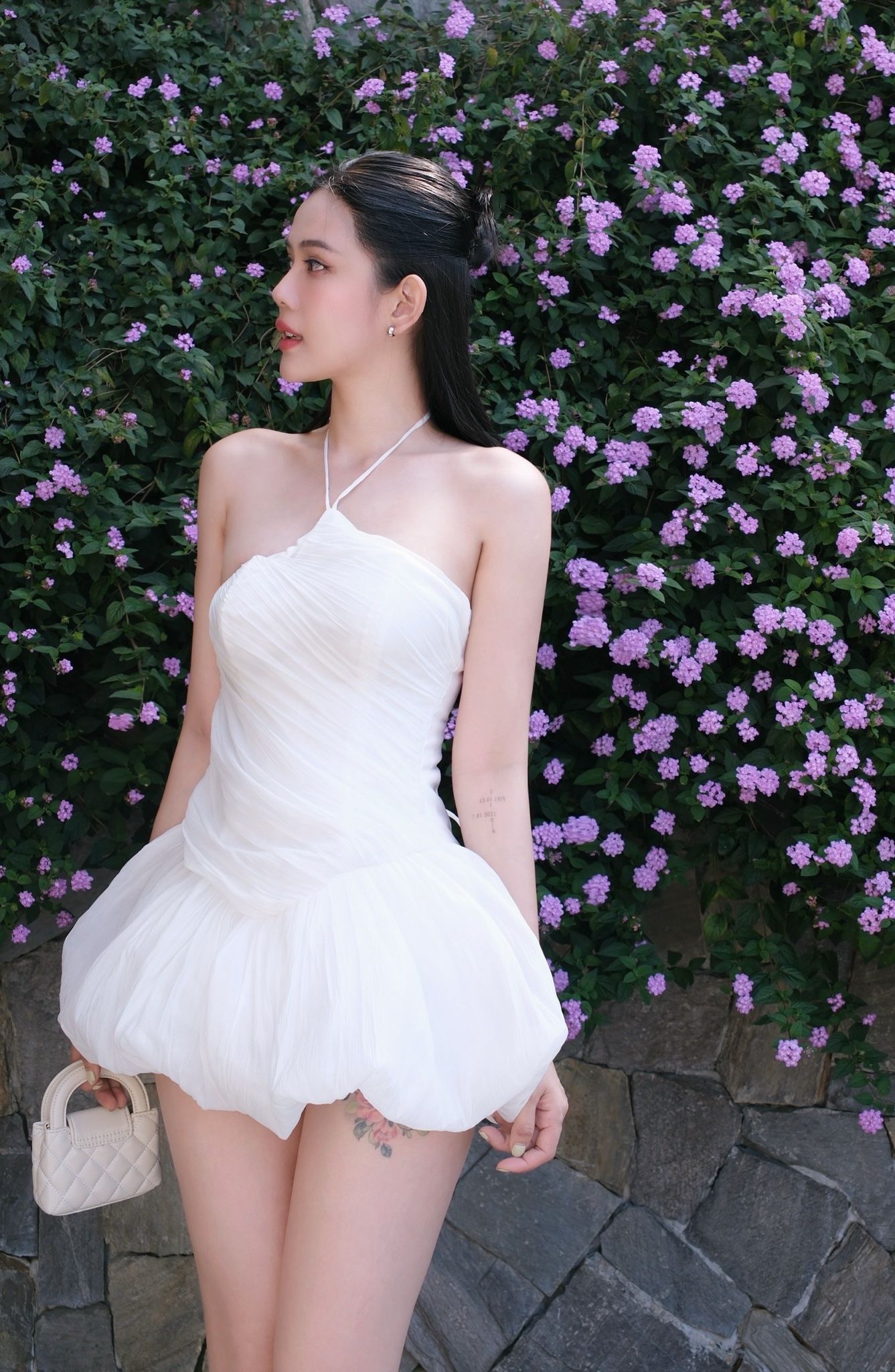 Đầm Xòe Bí Cột Yếm