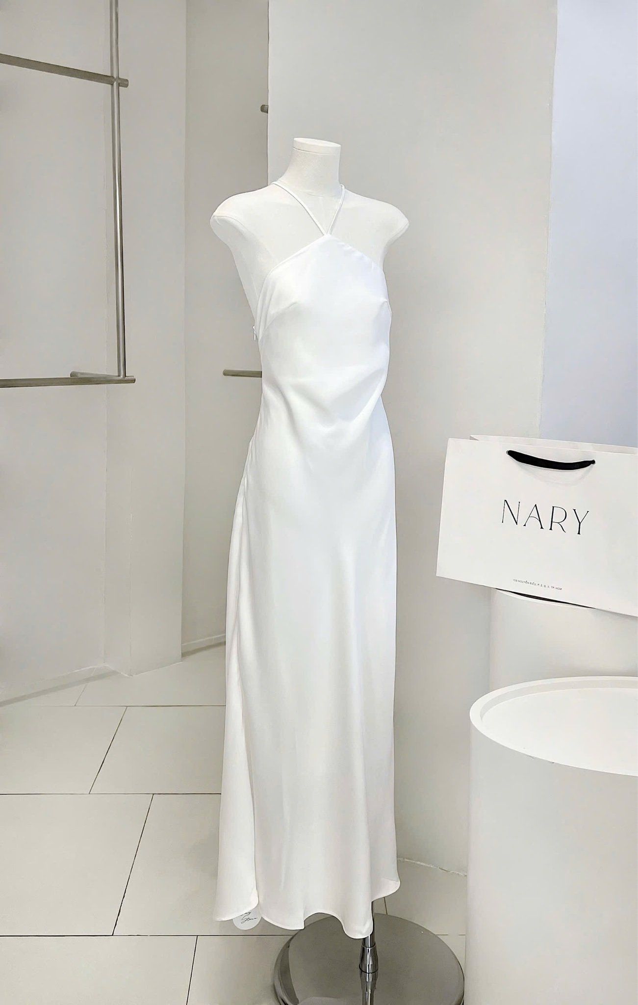 Đầm Yếm Lụa Đan Dây