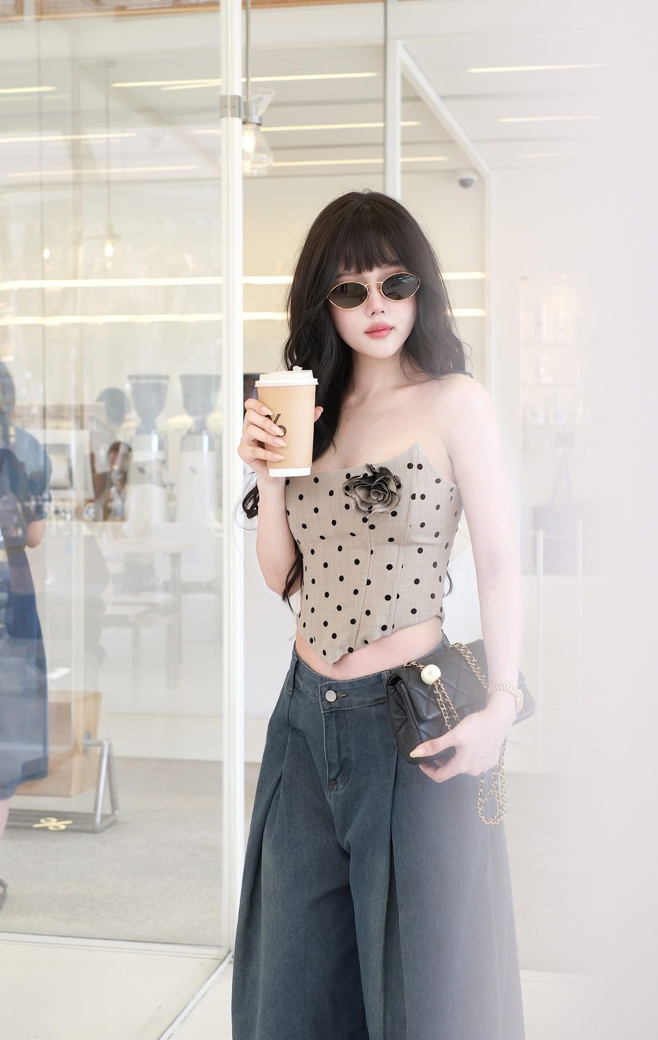 Áo Cup Chấm Bi Kèm Hoa