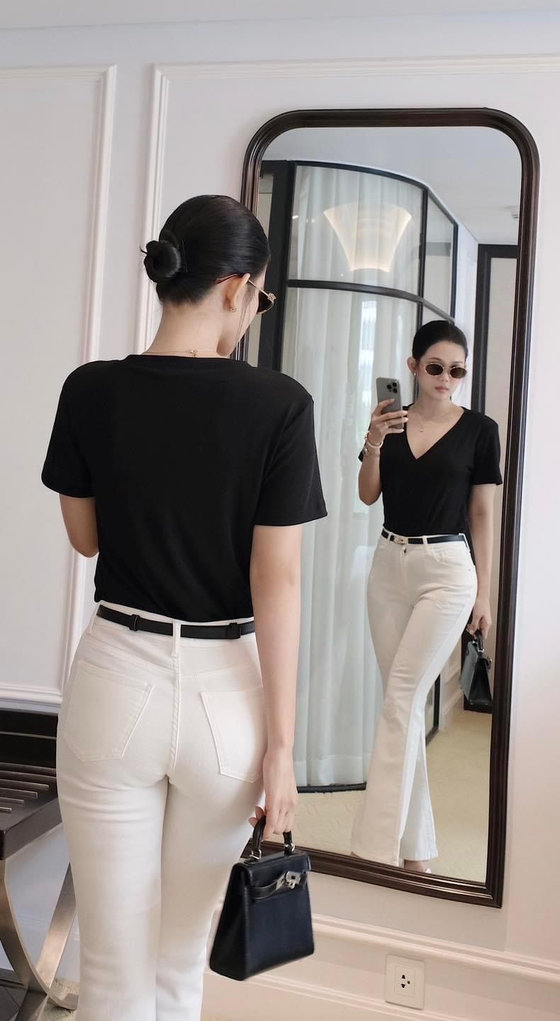 Áo Thun Tay Cộc Cổ V