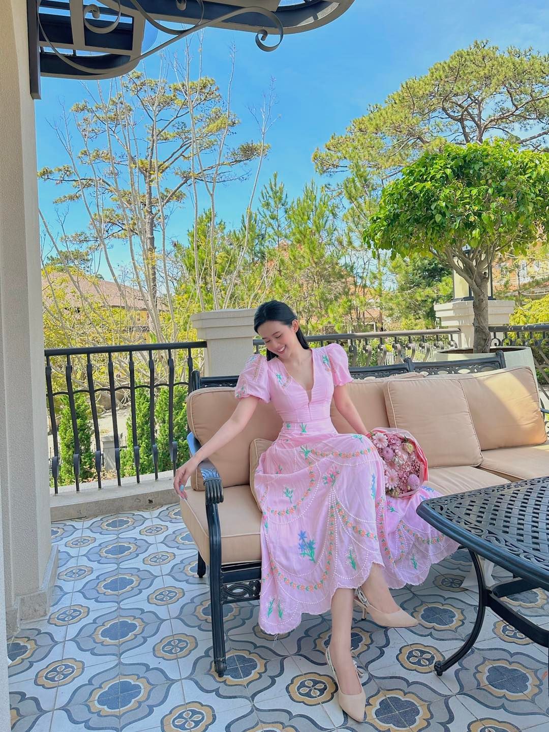 Maxi Tay Phồng Cổ V