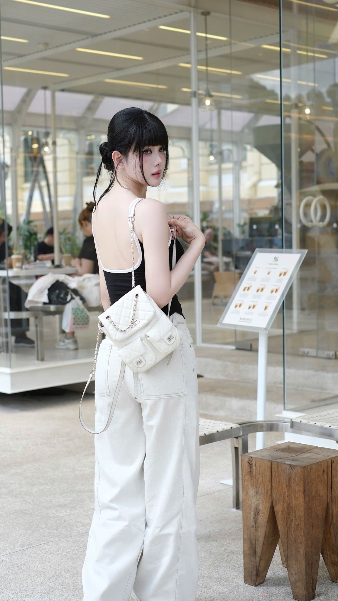 Quần Jean Ống Rộng Kèm Nịt