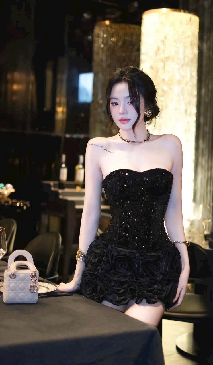 Đầm Cup Kim Sa Kết Bông