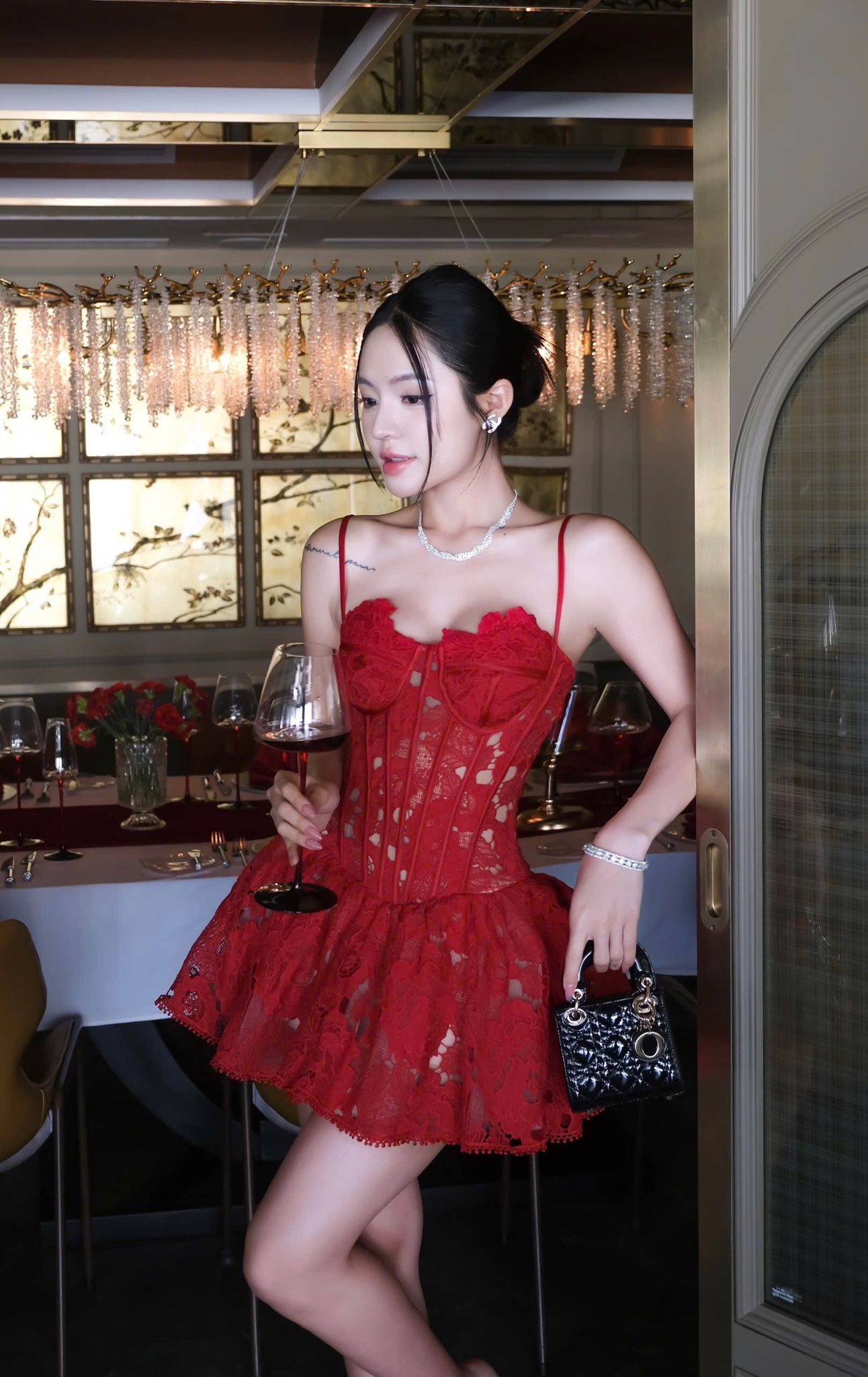 Đầm 2S Ren Nền Hoa