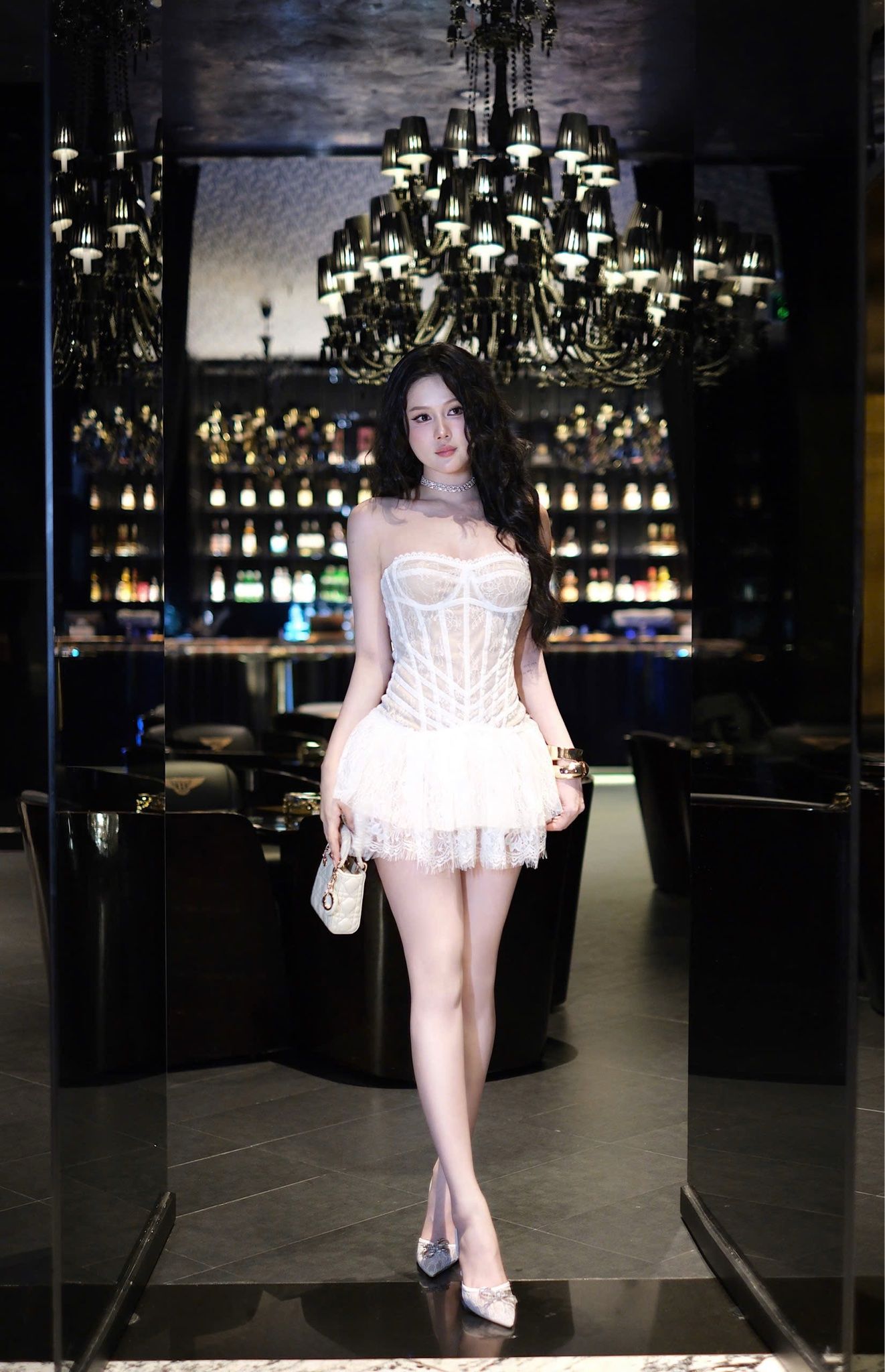 Đầm Cup Lưới Ren Kim Sa
