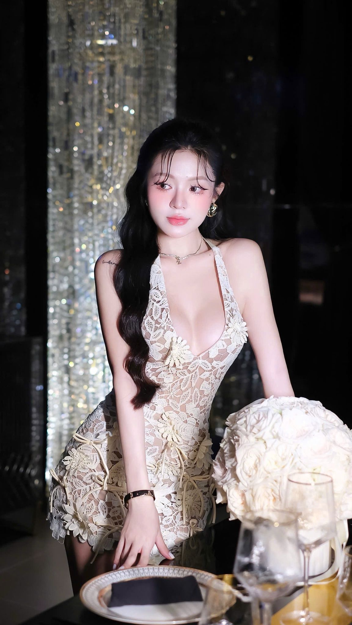 Đầm Cột Yếm Hoa Đính Nơ