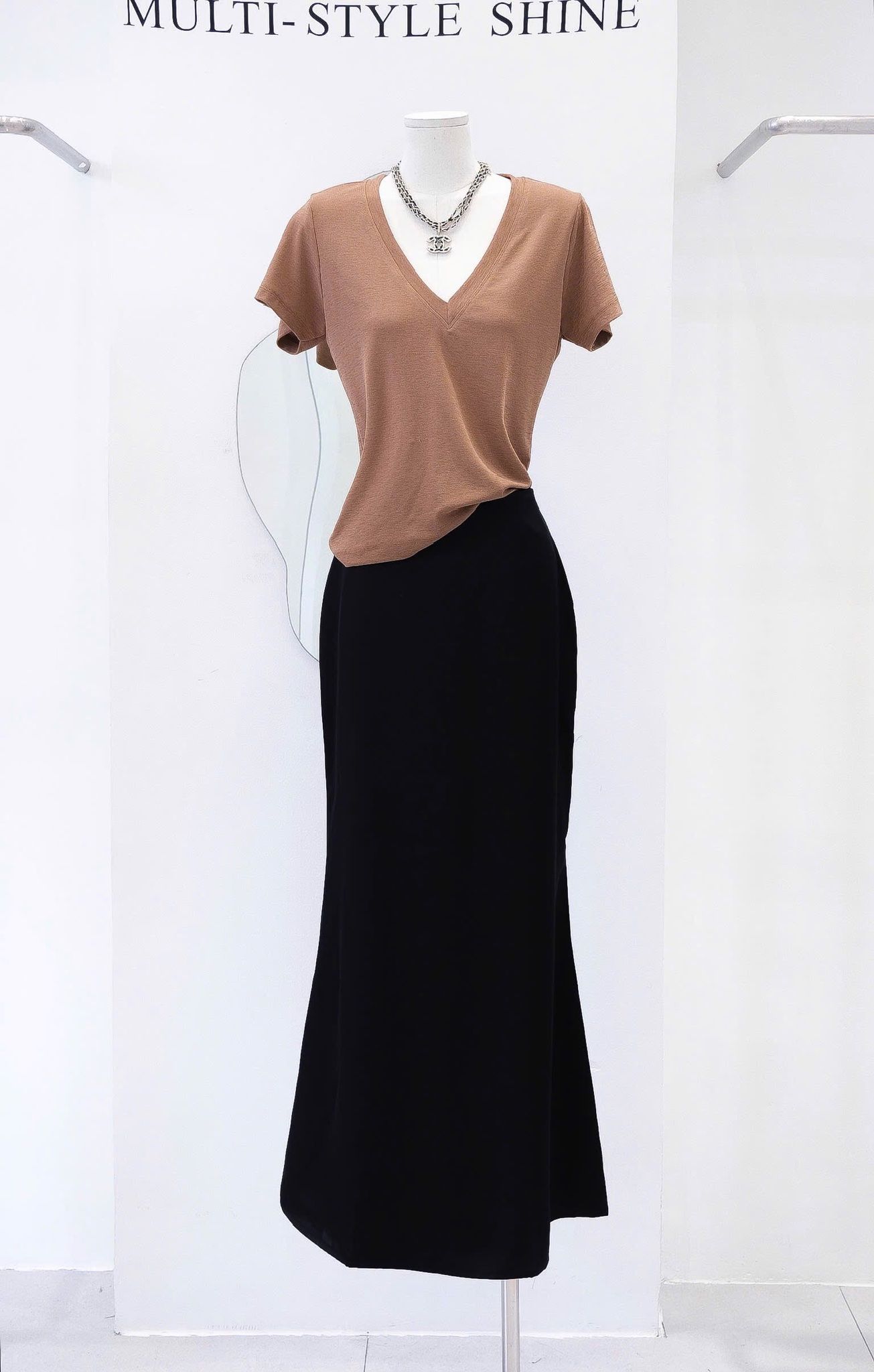 Áo Thun Tay Cộc Cổ V