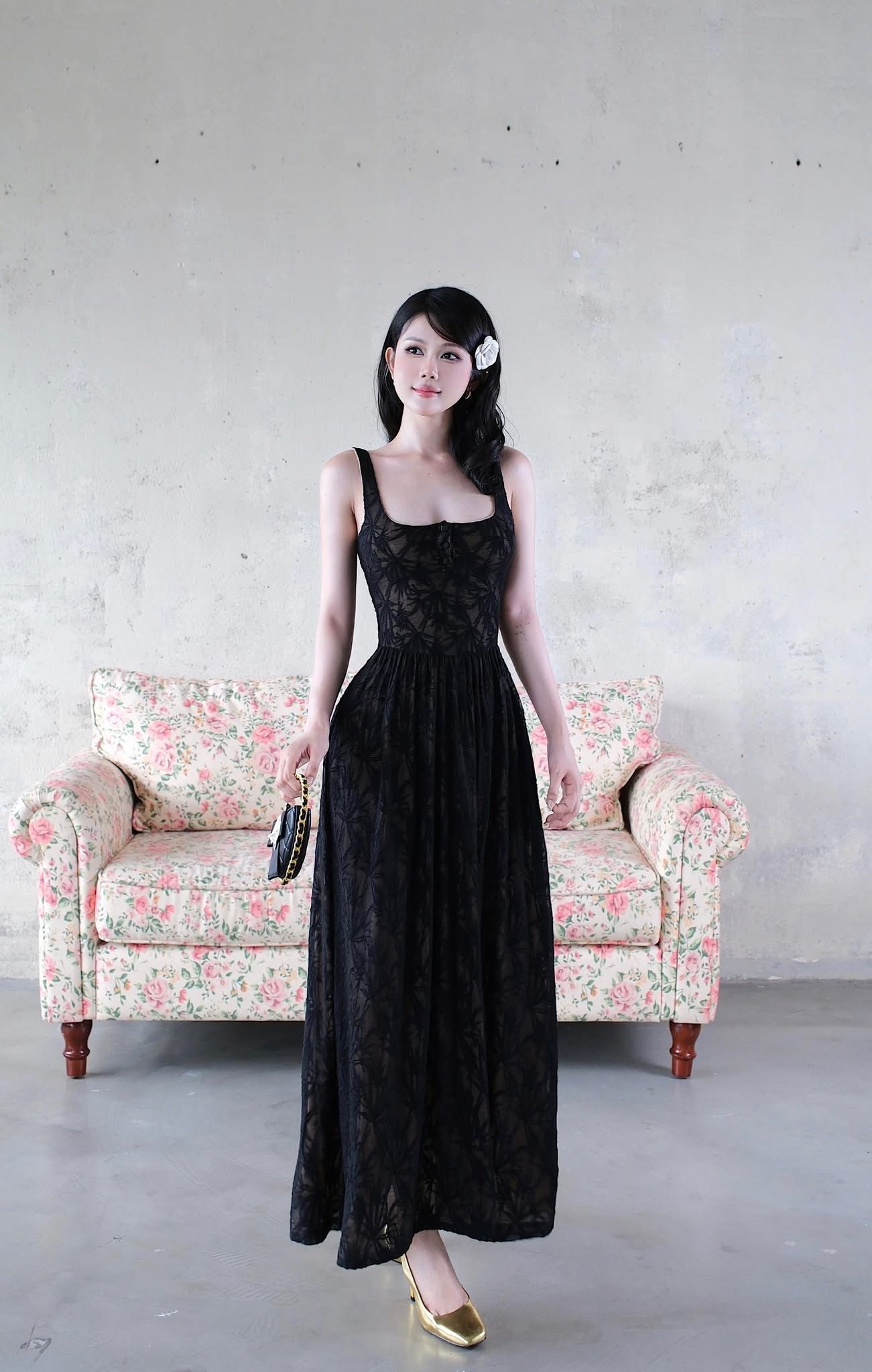 Đầm Thun Ren 3 Nút