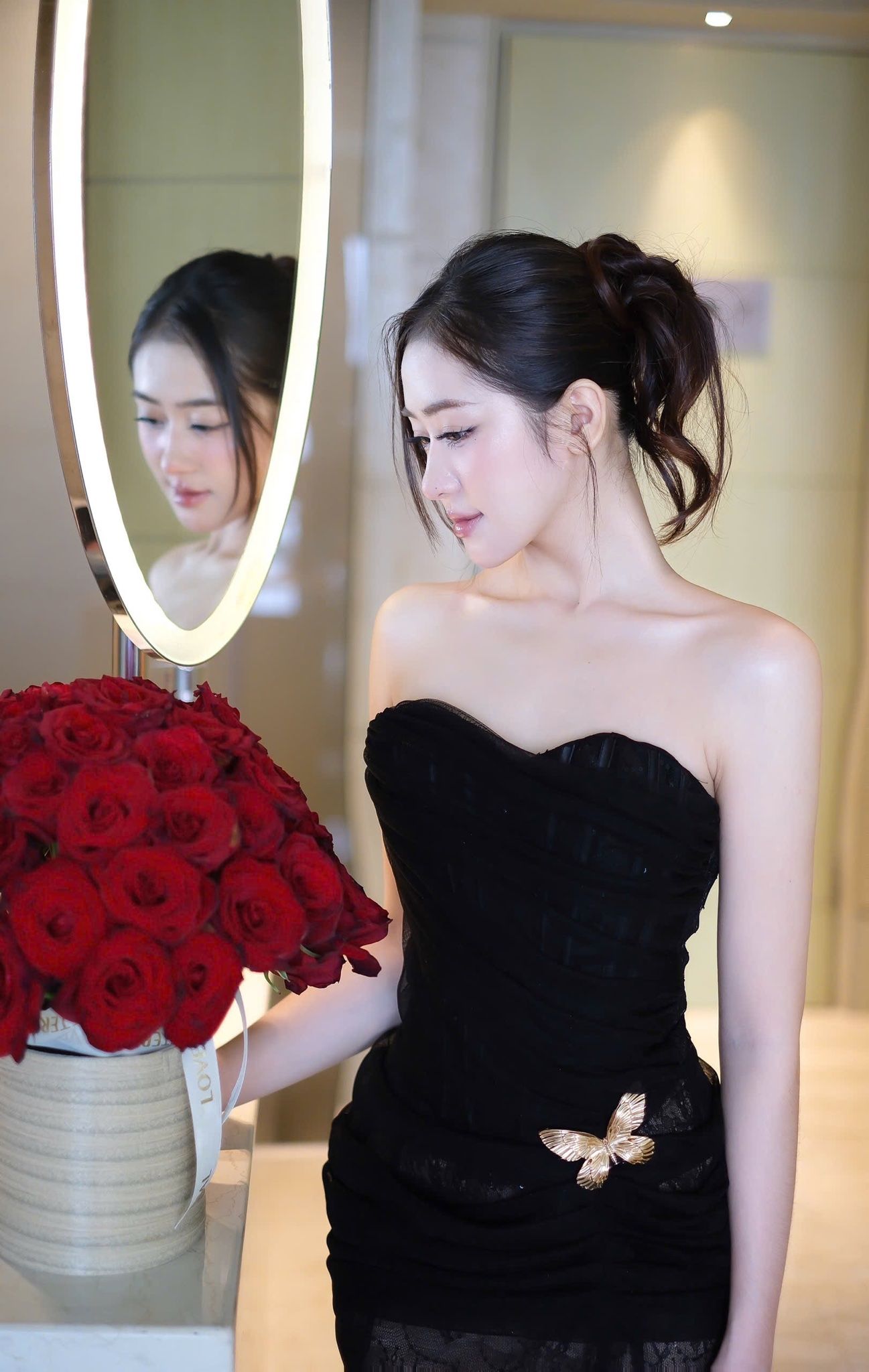 Đầm Ống Lưới Kèm Bướm