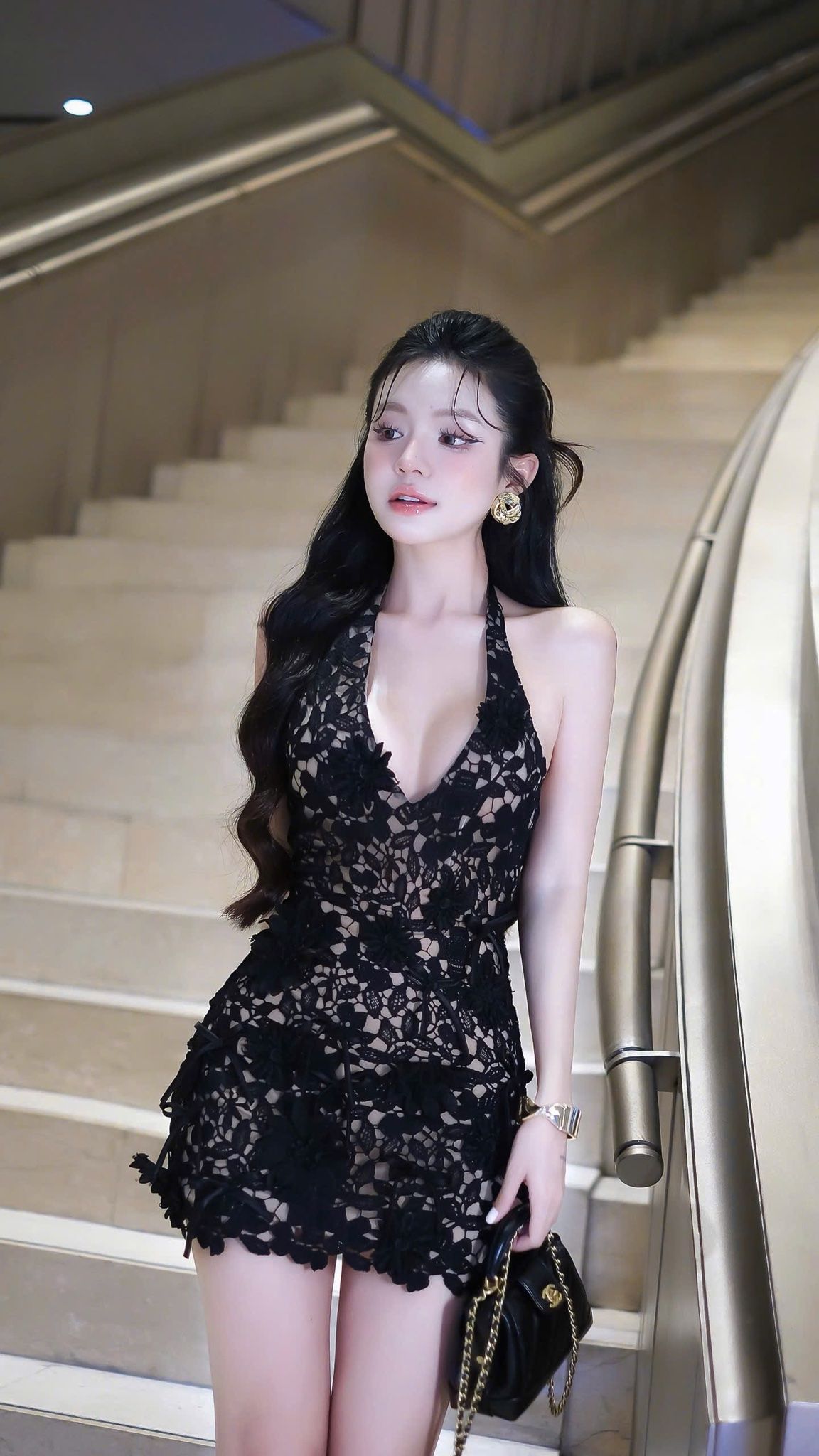 Đầm Cột Yếm Hoa Đính Nơ