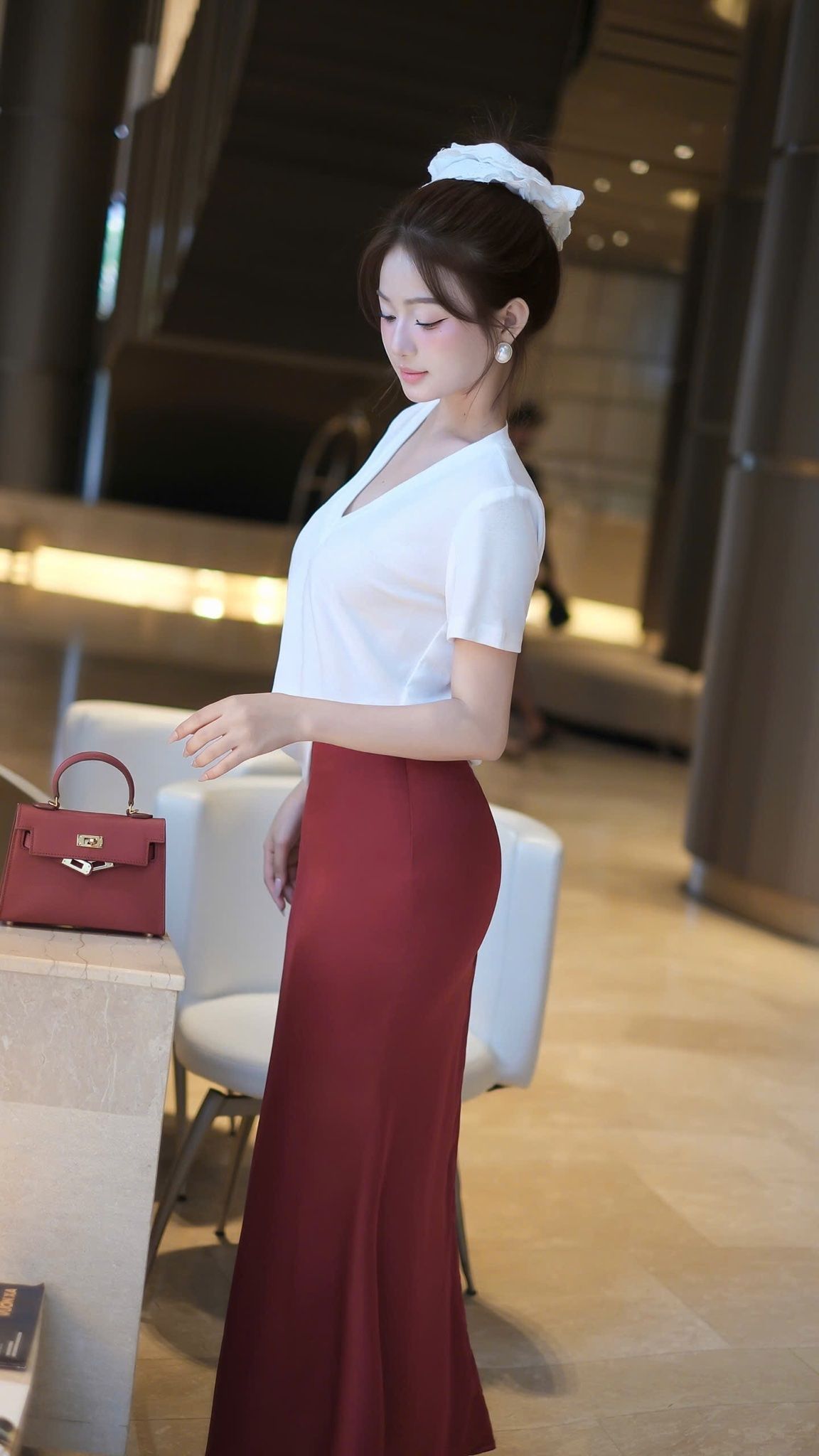 Áo Thun Tay Cộc Cổ V