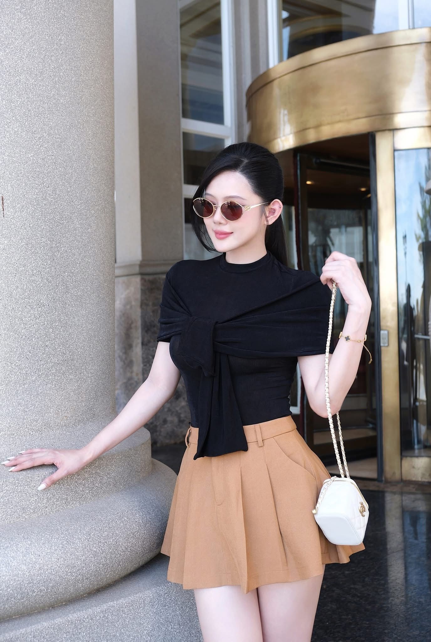 Áo Cổ Lọ Dây Choàng Vai
