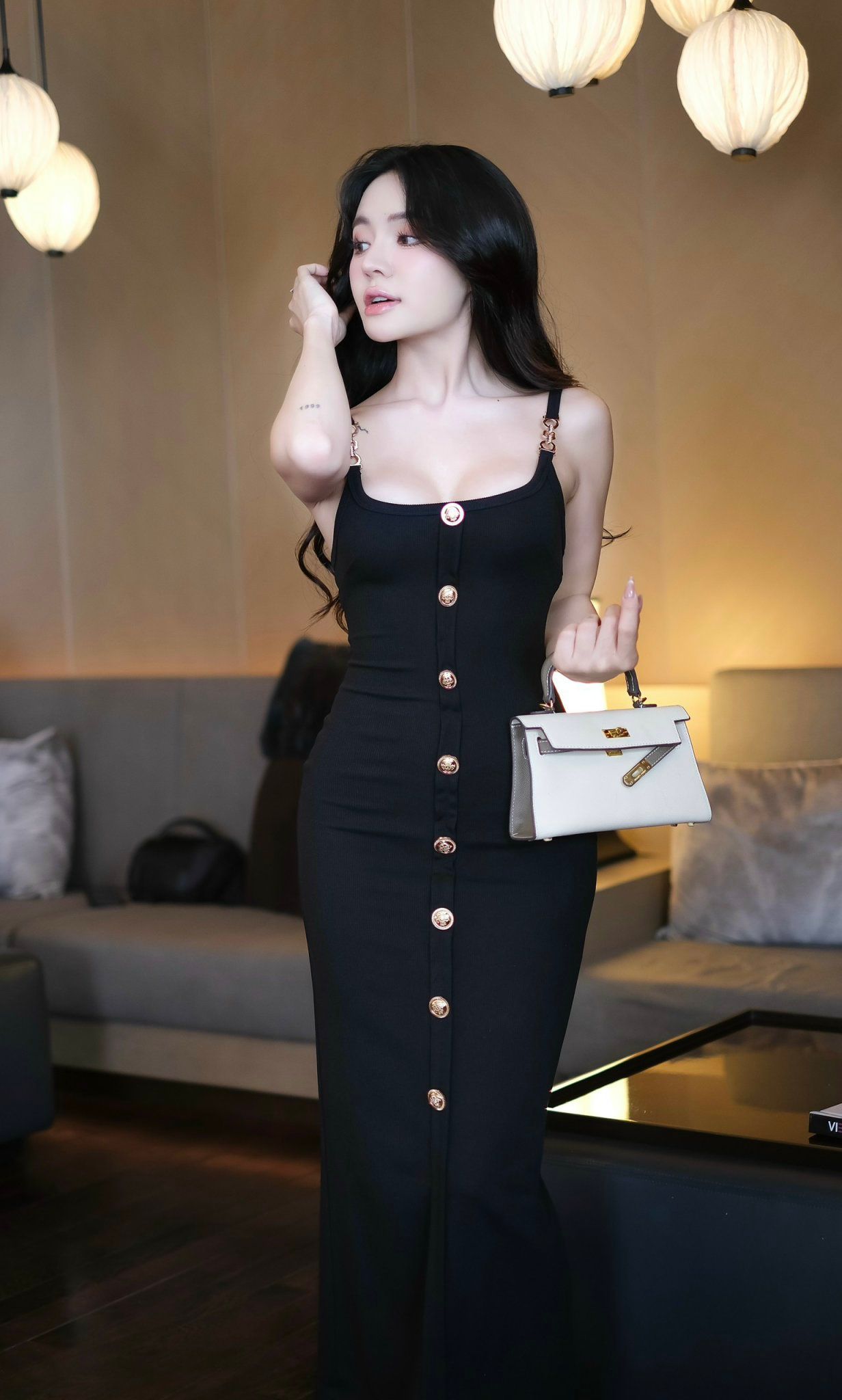 Đầm Thun 2S Nút Vàng