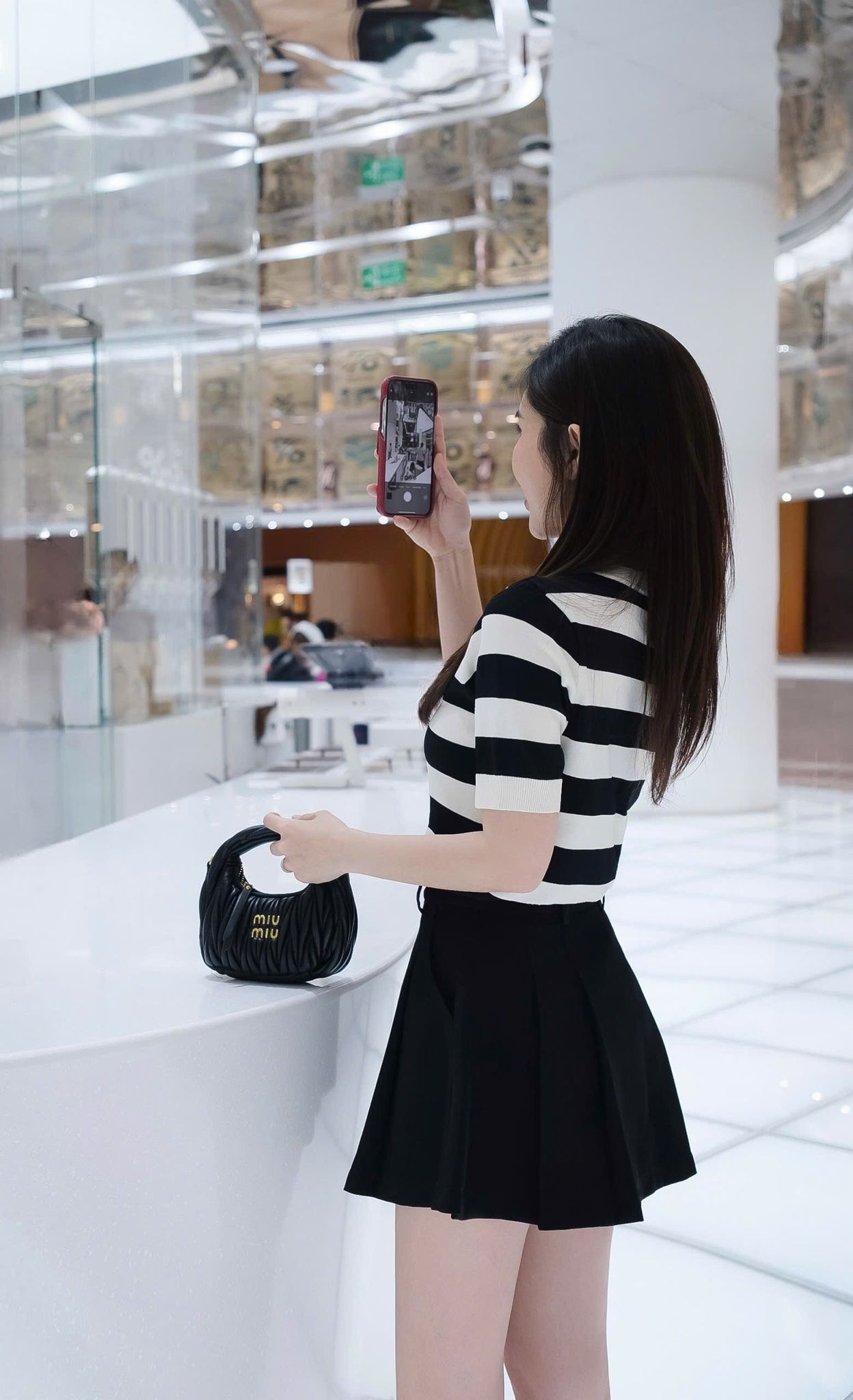 Áo Thun Sọc Cổ Tròn